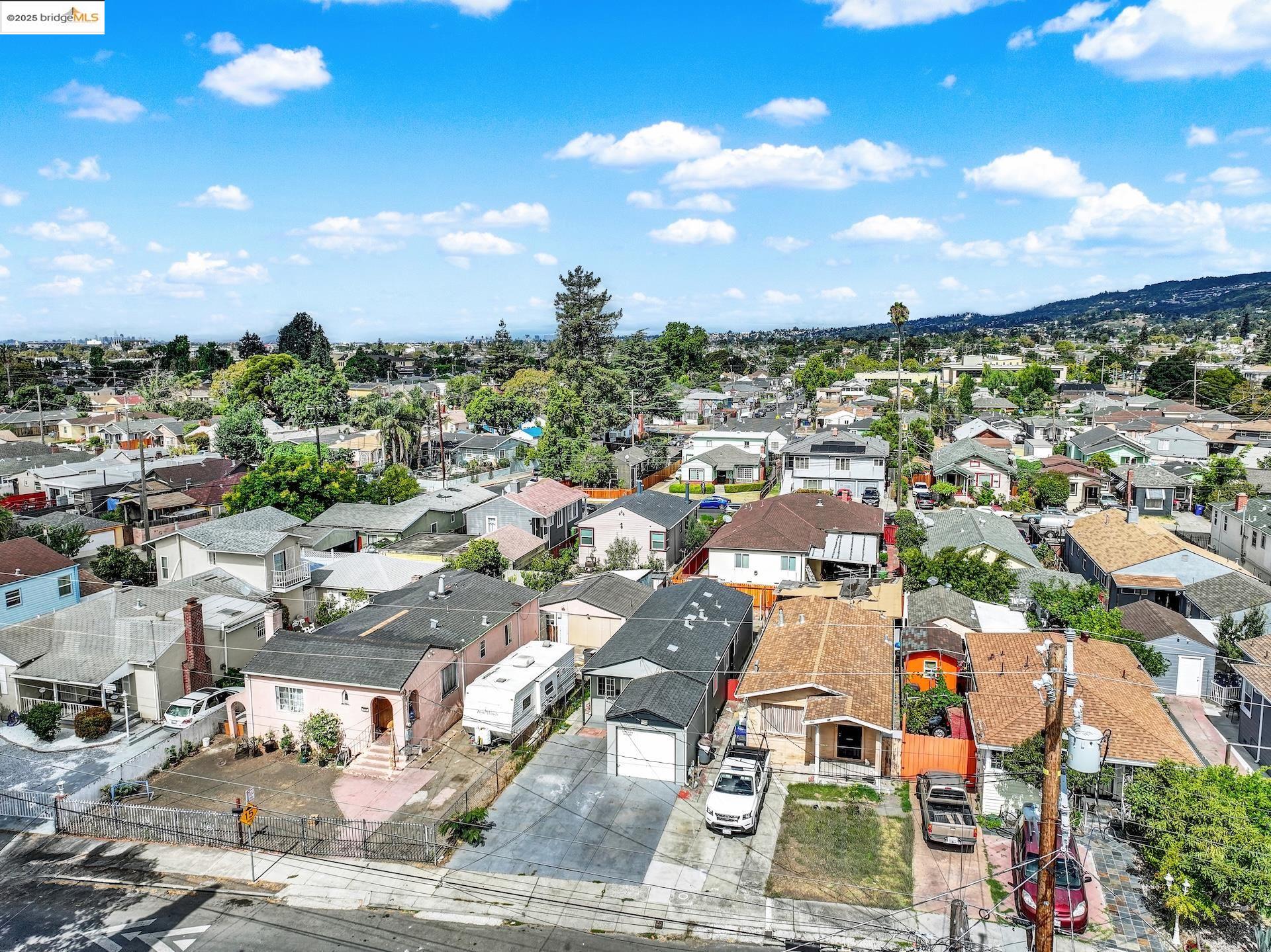 Detail Gallery Image 27 of 37 For 2125 102nd Ave, Oakland,  CA 94603 - 2 Beds | 1 Baths