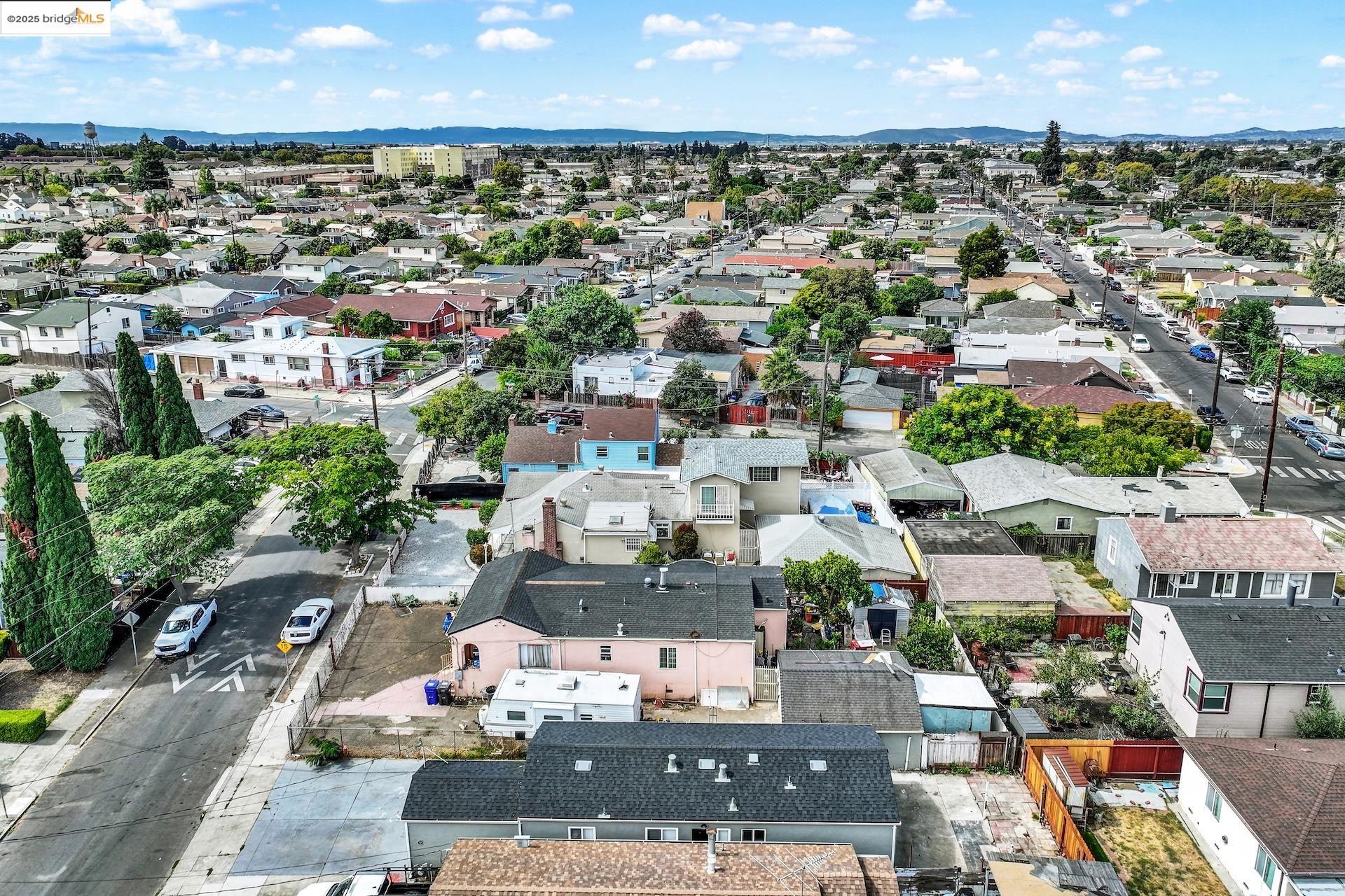 Detail Gallery Image 34 of 37 For 2125 102nd Ave, Oakland,  CA 94603 - 2 Beds | 1 Baths