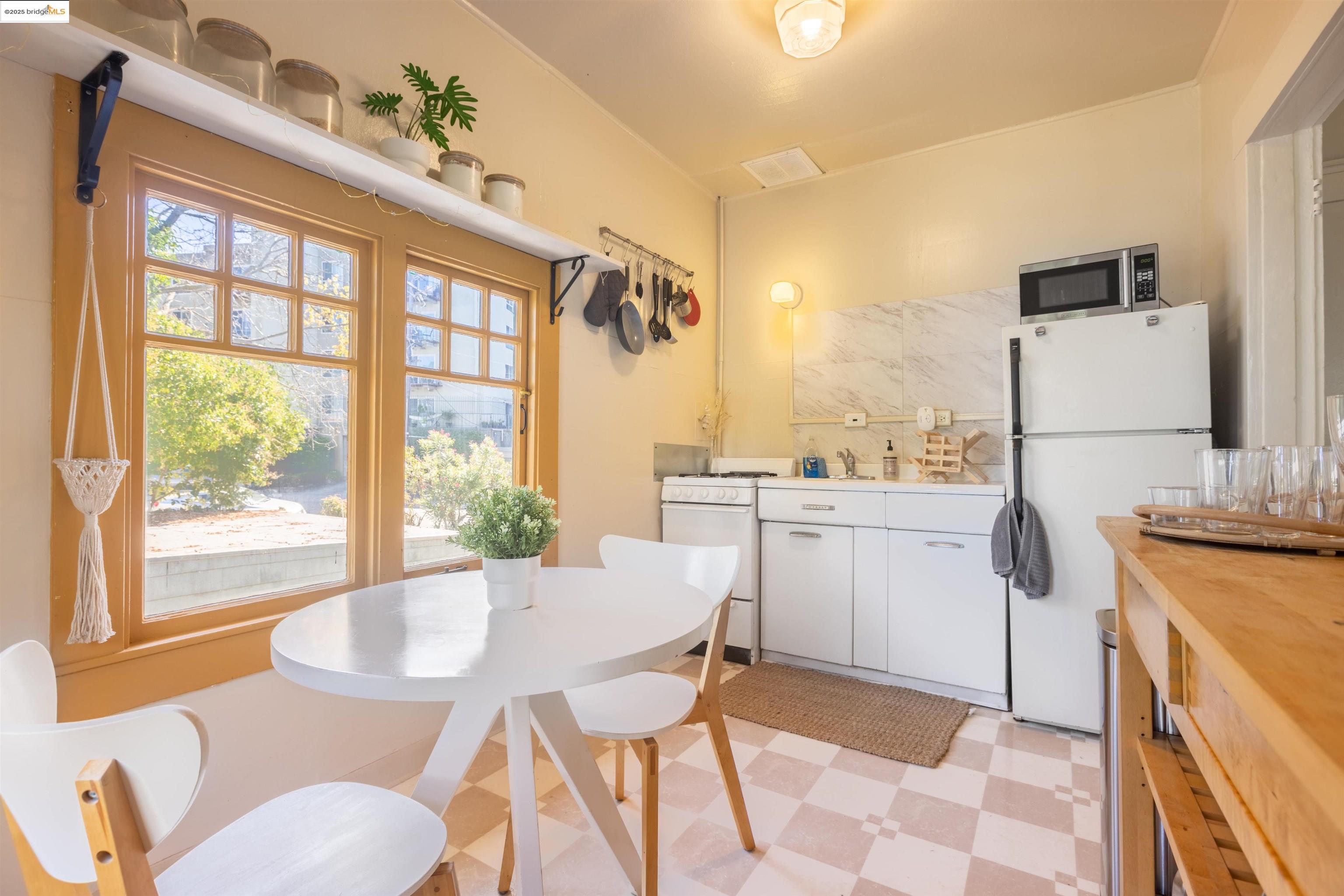 400 Lagunitas, Oakland CA 94610 — photo 3