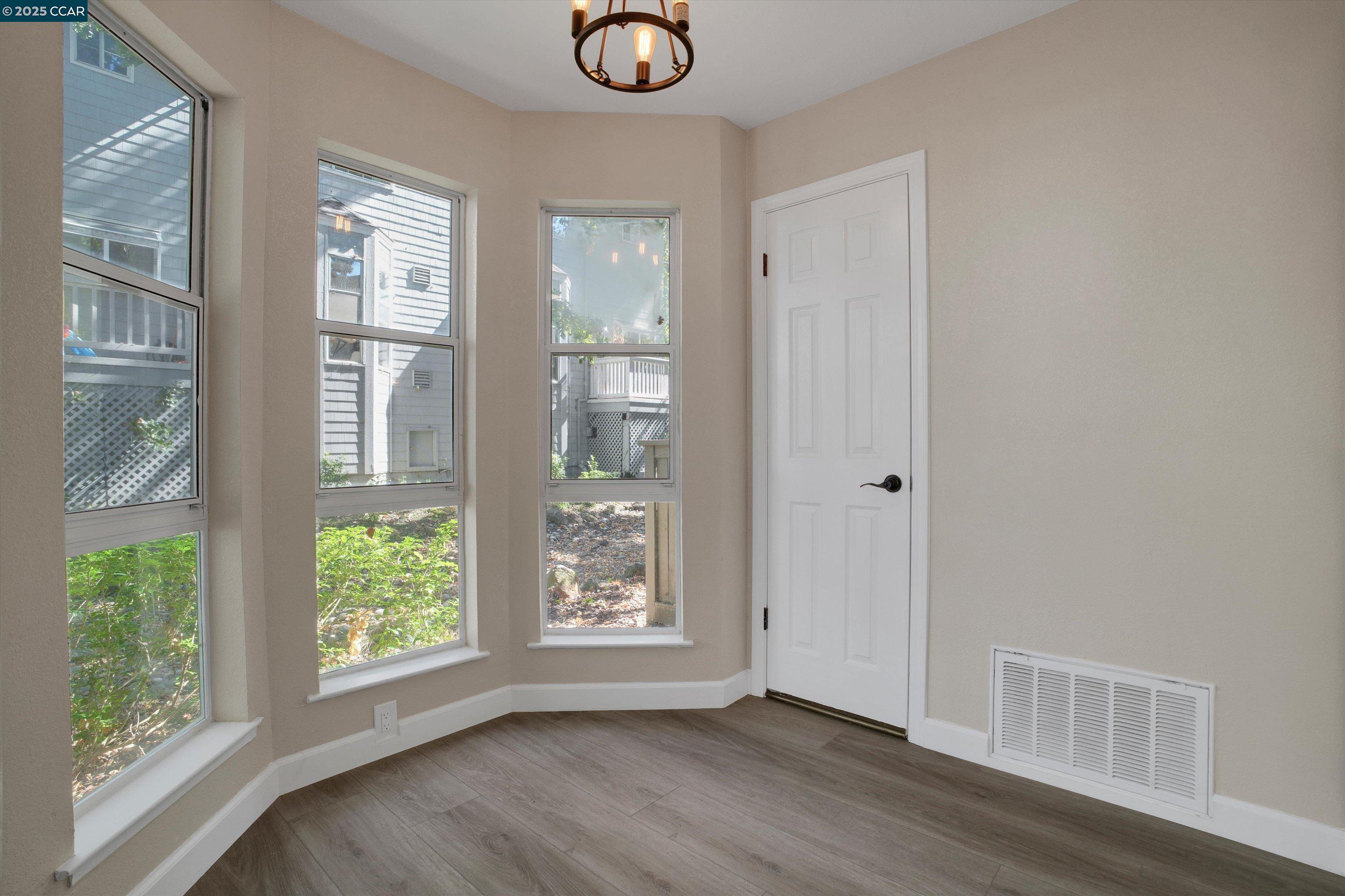 Photo #7: 41111767 Listing: Photo #7