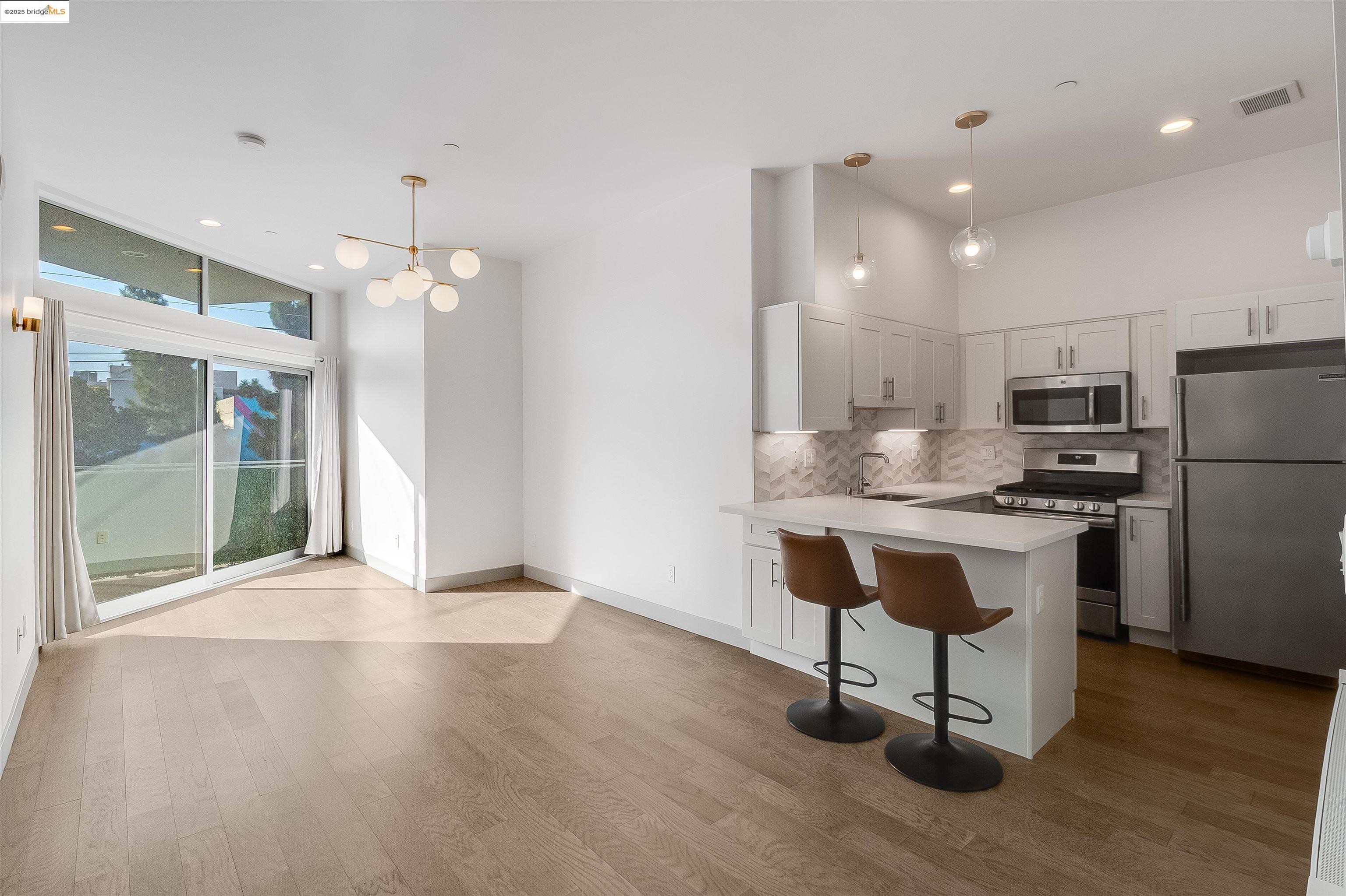 Photo #5: 41111816 Listing: Photo #5