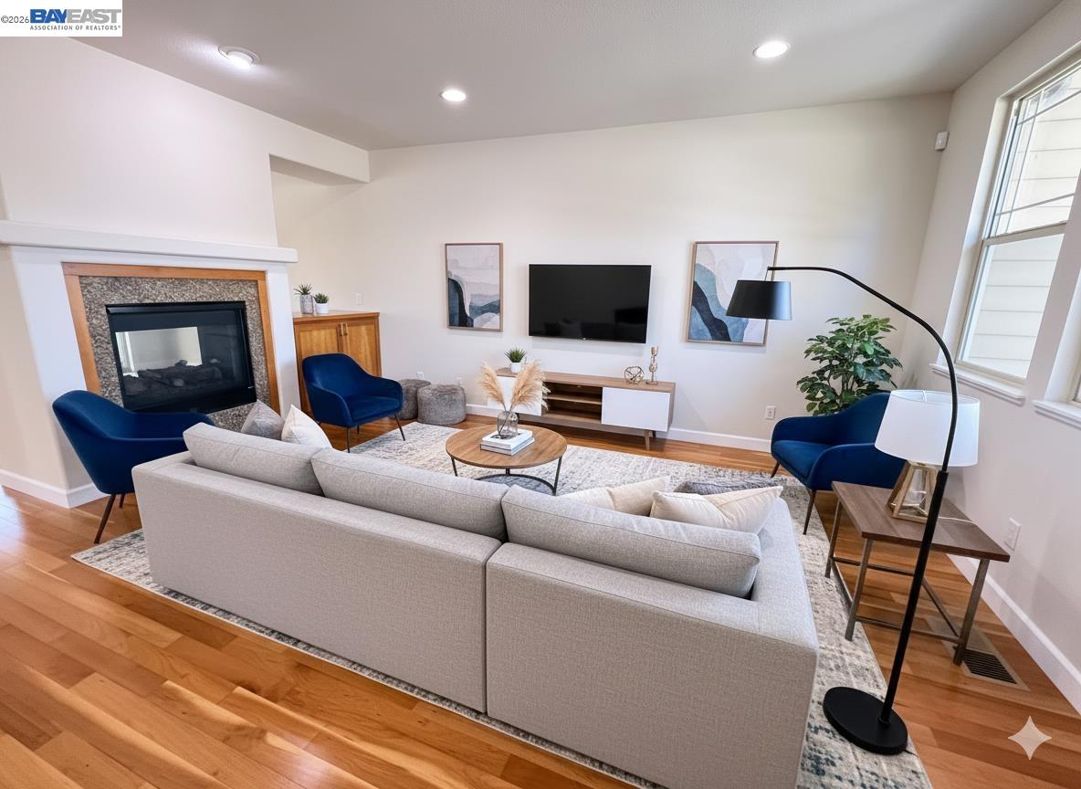 Detail Gallery Image 12 of 57 For 653 Macarthur Blvd, San Leandro,  CA 94577 - 3 Beds | 3/1 Baths