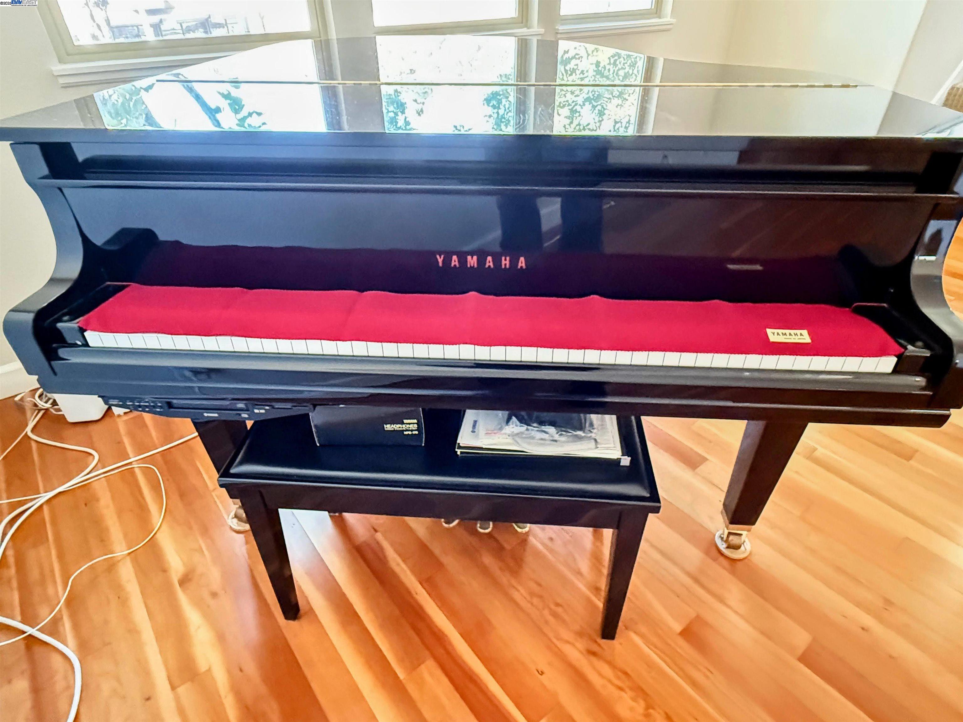 Detail Gallery Image 14 of 57 For 653 Macarthur Blvd, San Leandro,  CA 94577 - 3 Beds | 3/1 Baths