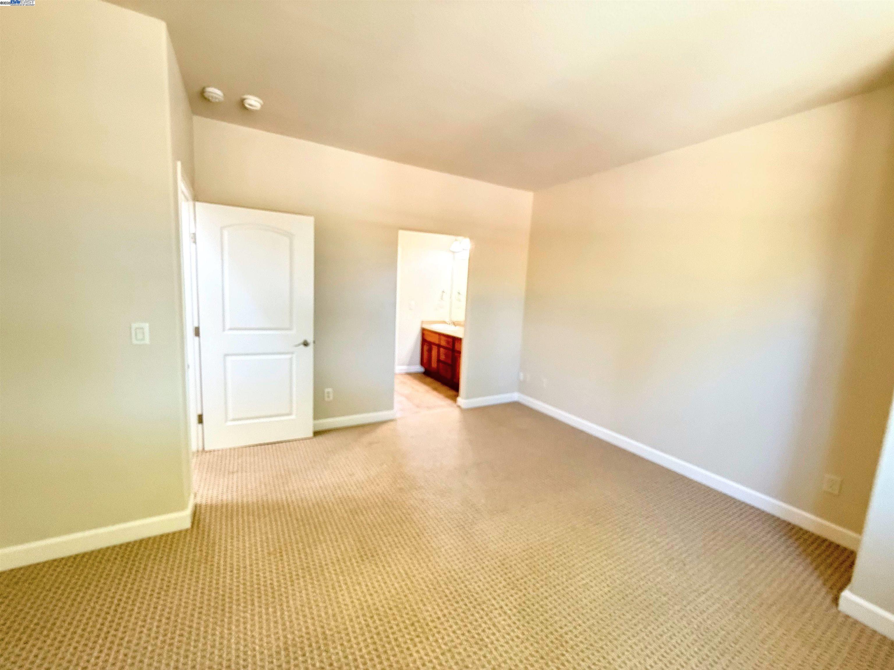 Detail Gallery Image 28 of 57 For 653 Macarthur Blvd, San Leandro,  CA 94577 - 3 Beds | 3/1 Baths