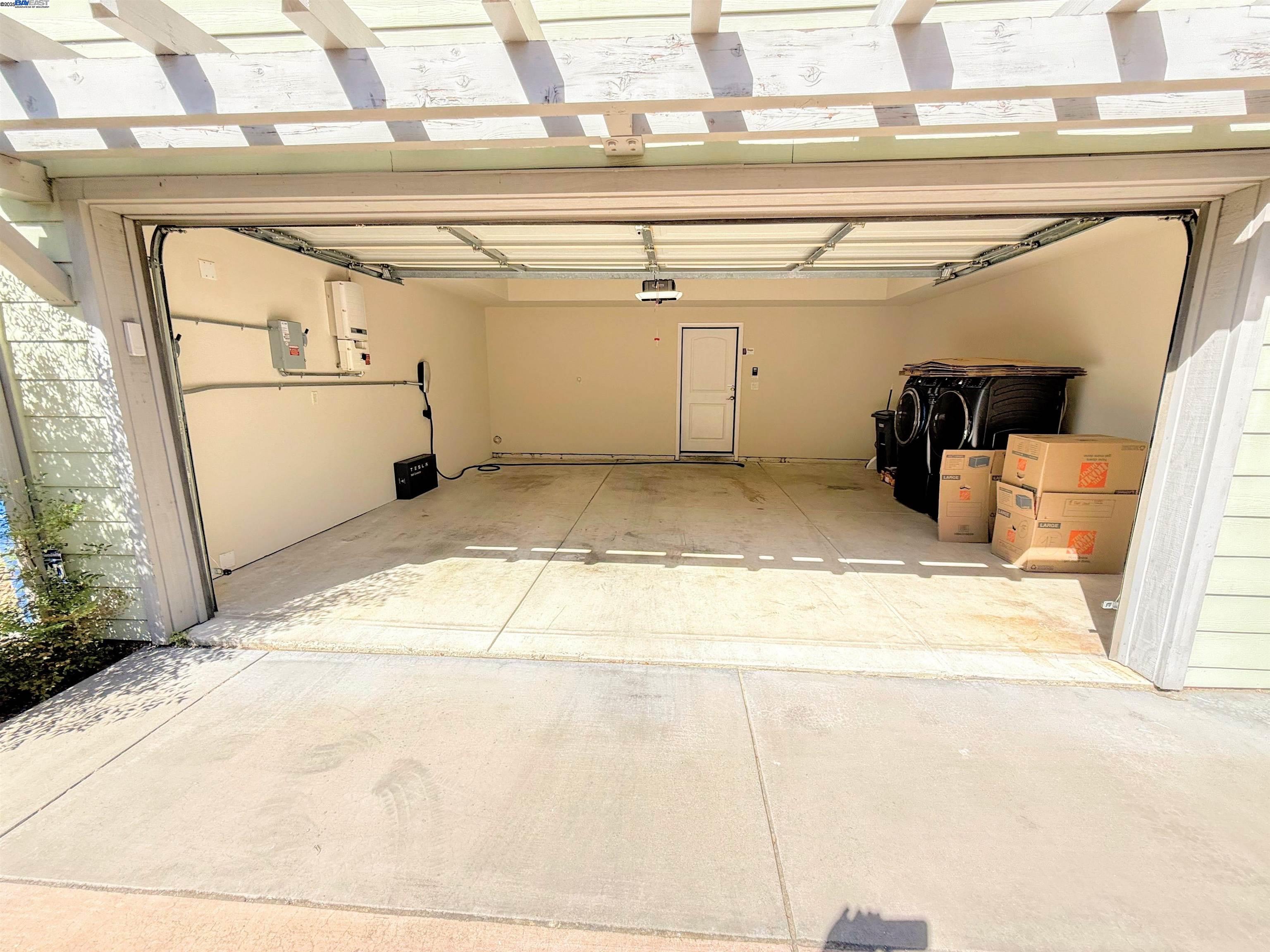 Detail Gallery Image 39 of 54 For 653 Macarthur Blvd, San Leandro,  CA 94577 - 3 Beds | 3/1 Baths