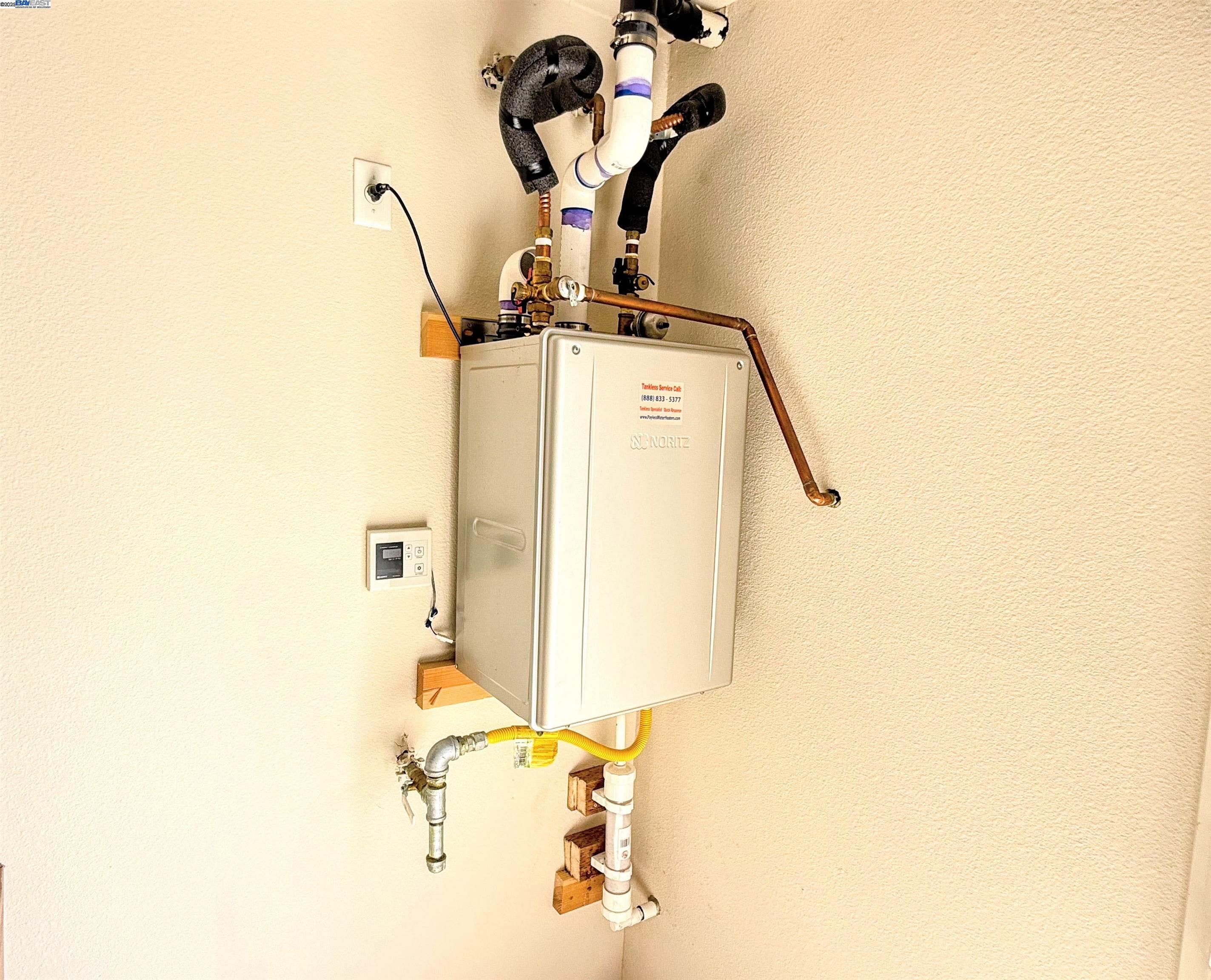 Detail Gallery Image 41 of 54 For 653 Macarthur Blvd, San Leandro,  CA 94577 - 3 Beds | 3/1 Baths