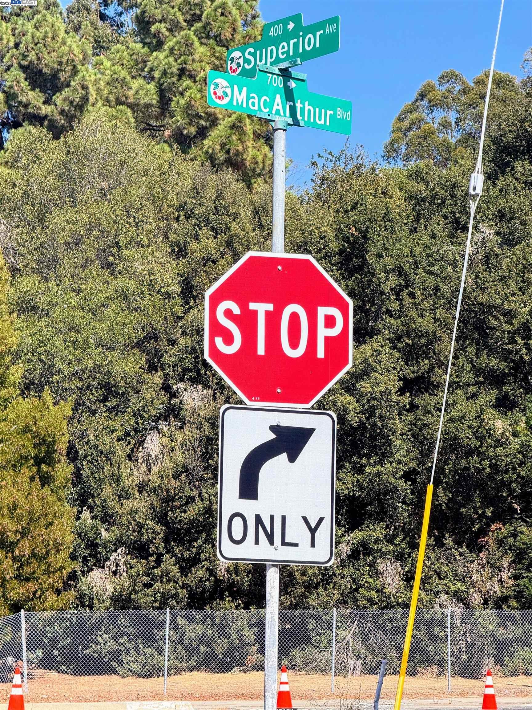 Detail Gallery Image 44 of 54 For 653 Macarthur Blvd, San Leandro,  CA 94577 - 3 Beds | 3/1 Baths