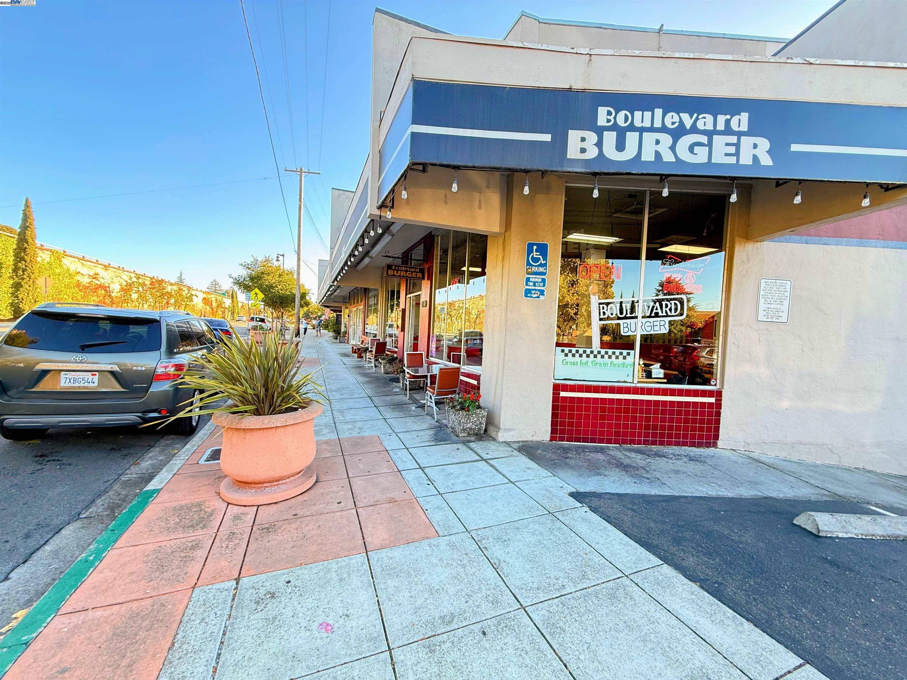 Detail Gallery Image 55 of 57 For 653 Macarthur Blvd, San Leandro,  CA 94577 - 3 Beds | 3/1 Baths