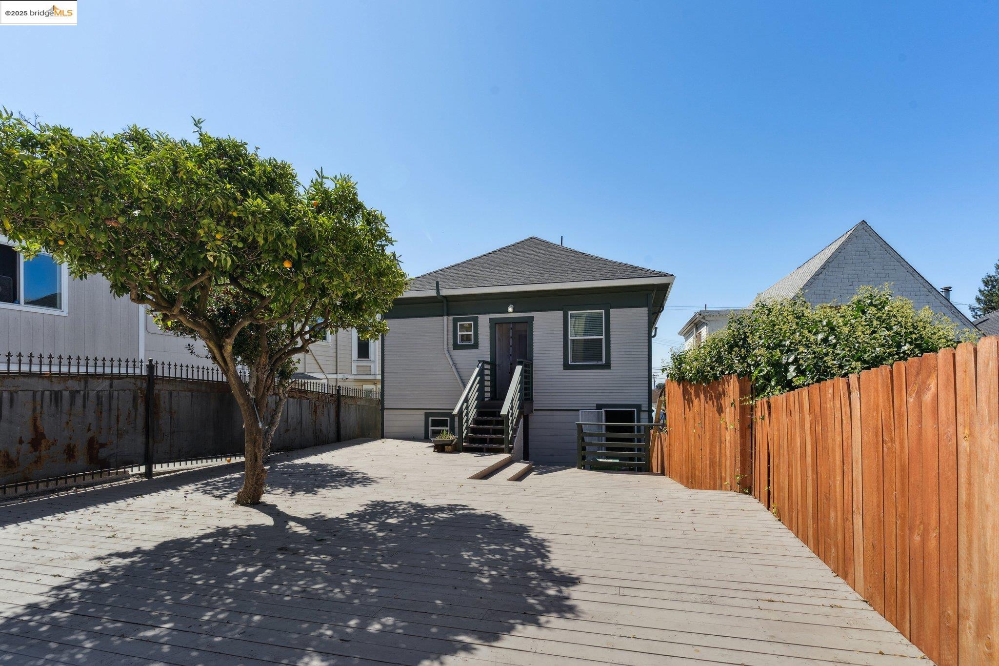 2322 E 21st St, Oakland CA 94601 — photo 25