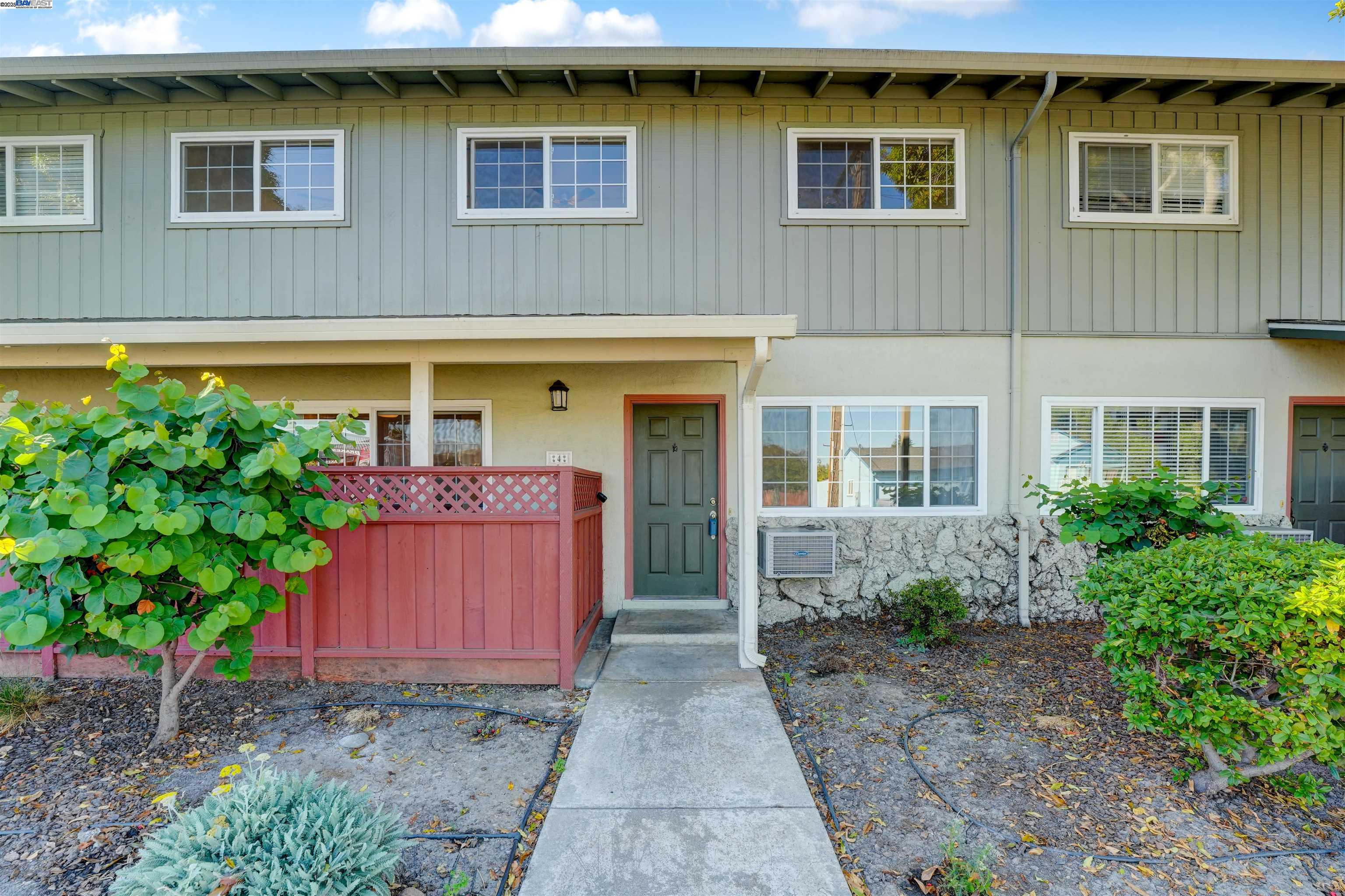 Front Image Thumbnail for BE41112017