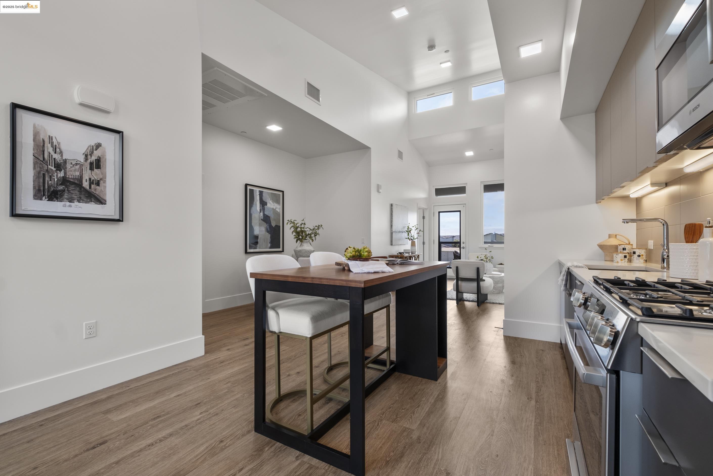 Photo #4: 41112028 Listing: Photo #4