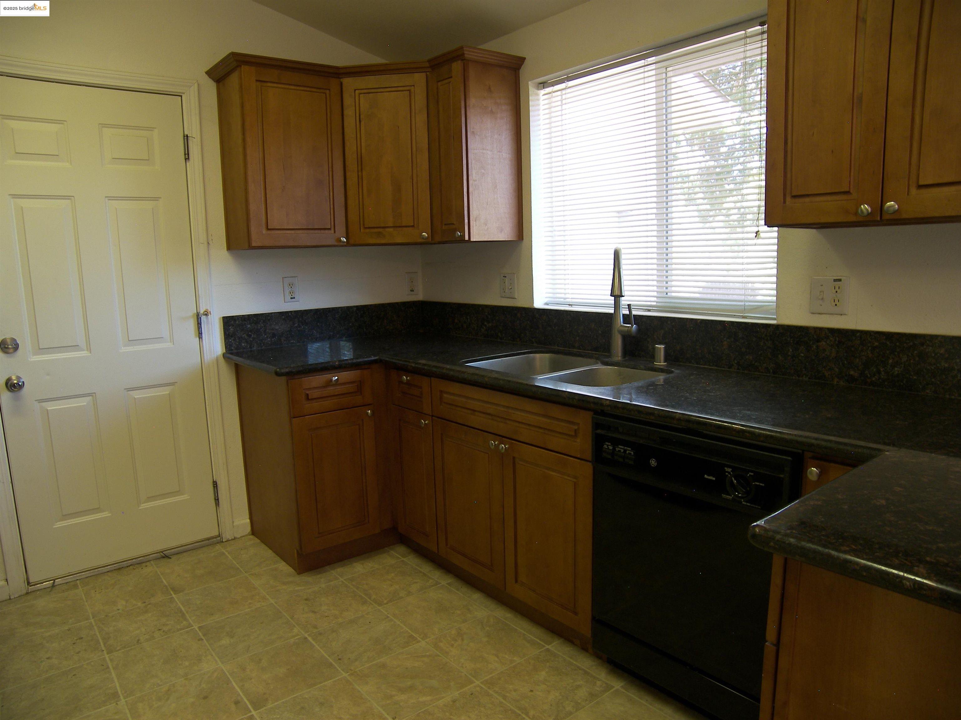 22877 E Parkwood Dr., Groveland CA 95321 — photo 8