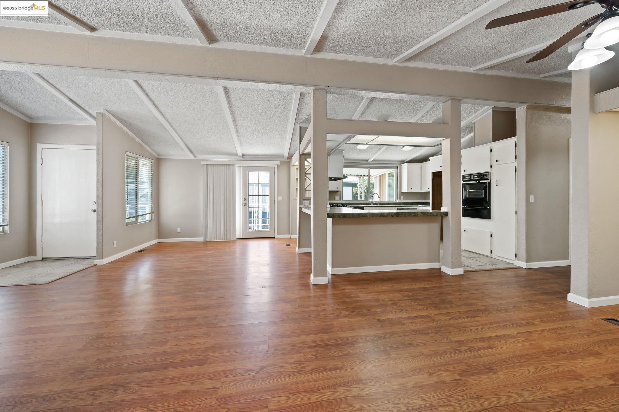 Detail Gallery Image 7 of 40 For 19690 N Highway 99 #162,  Acampo,  CA 95220 - 2 Beds | 2 Baths