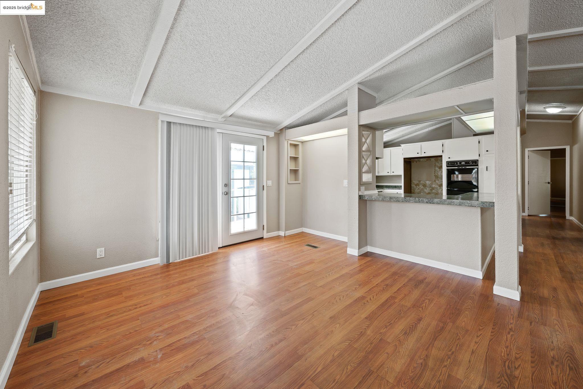 Detail Gallery Image 8 of 40 For 19690 N Highway 99 #162,  Acampo,  CA 95220 - 2 Beds | 2 Baths