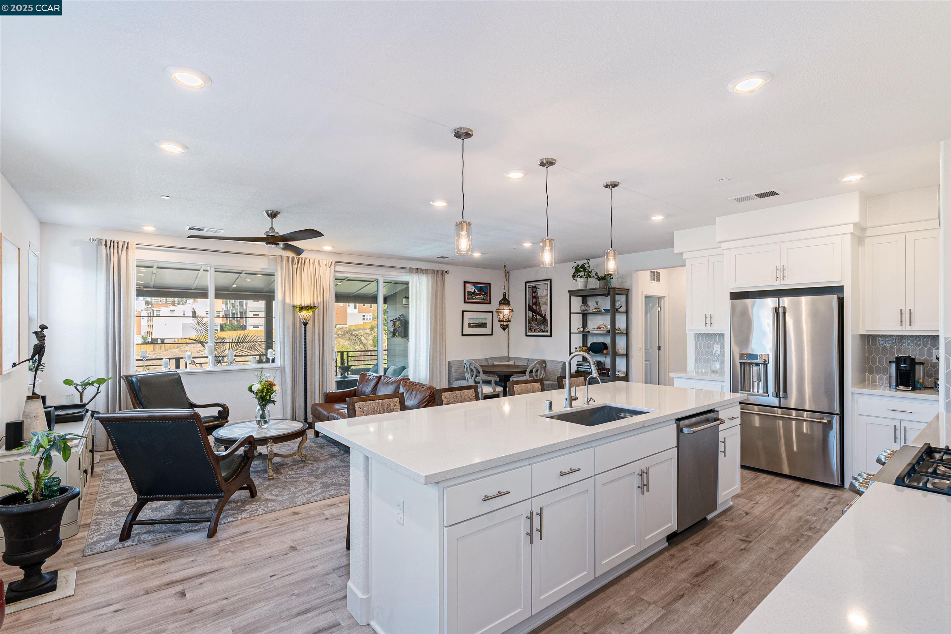 Photo #1: 41112173 Listing: Photo #1