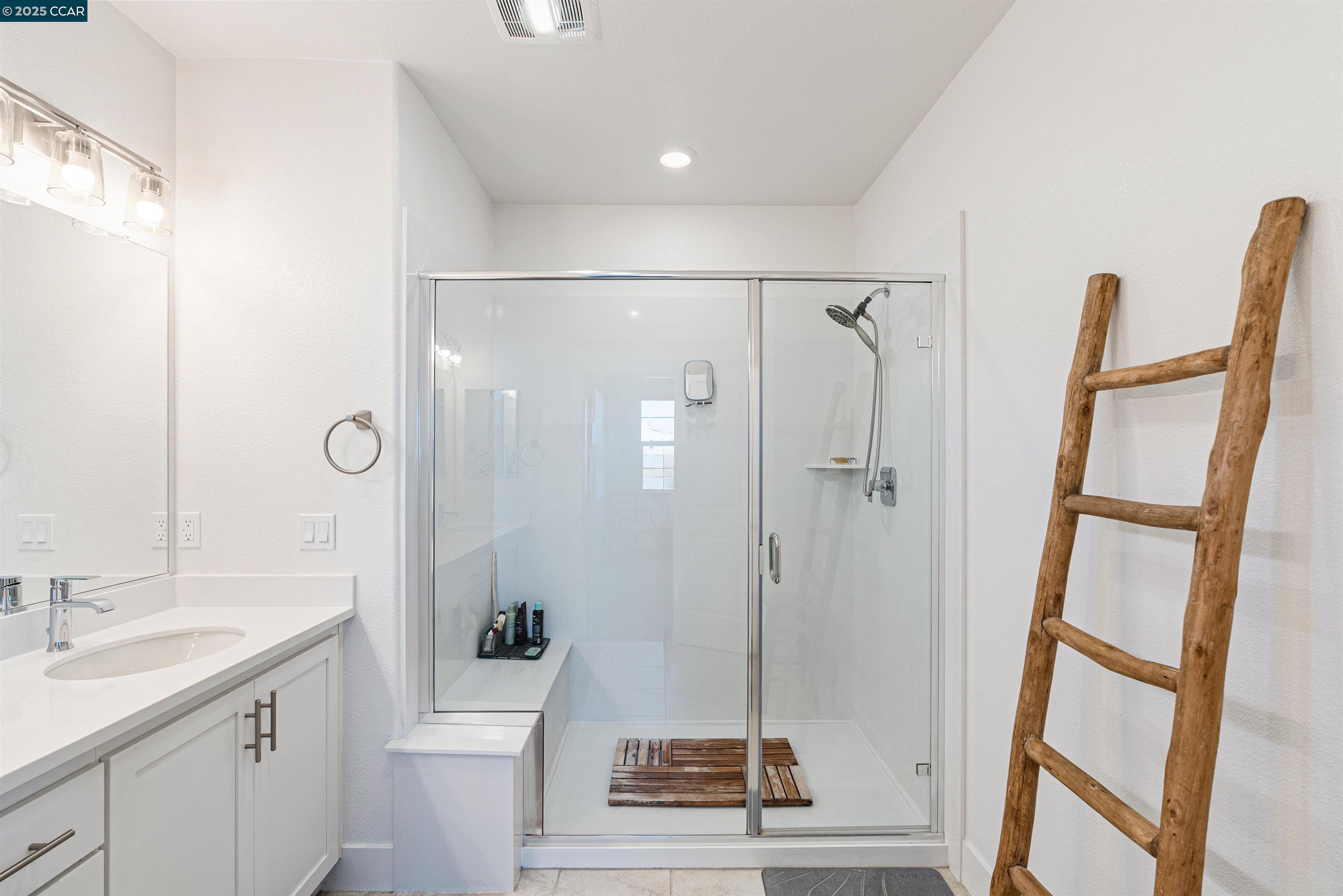 Photo #15: 41112173 Listing: Photo #15