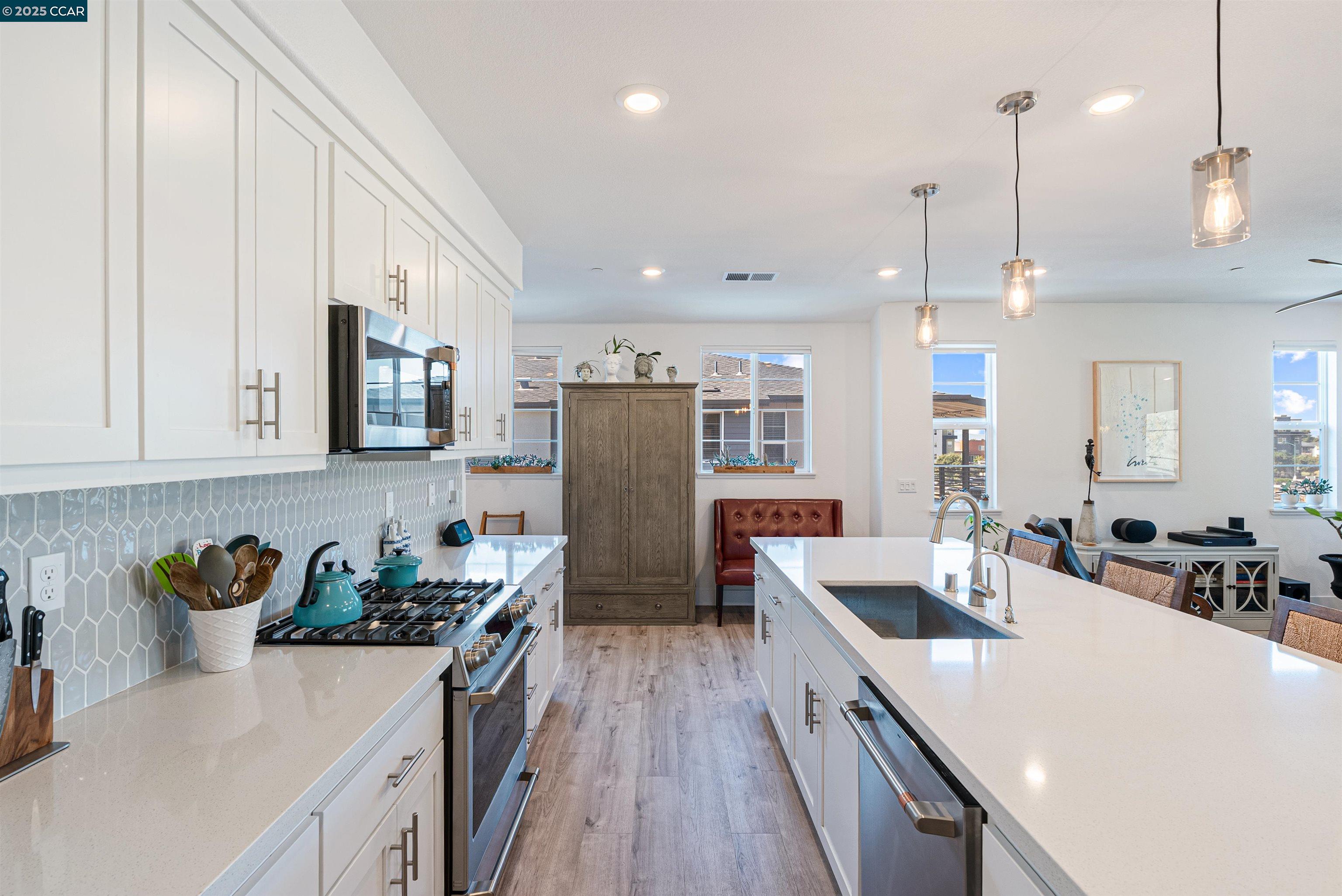 Photo #6: 41112173 Listing: Photo #6