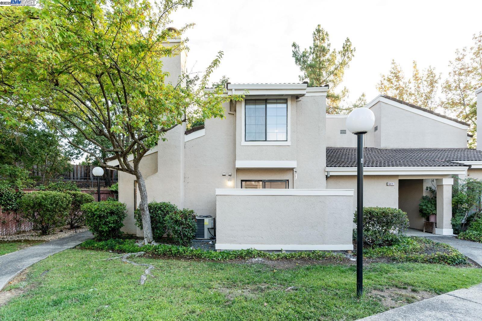 Front Image Thumbnail for BE41112453