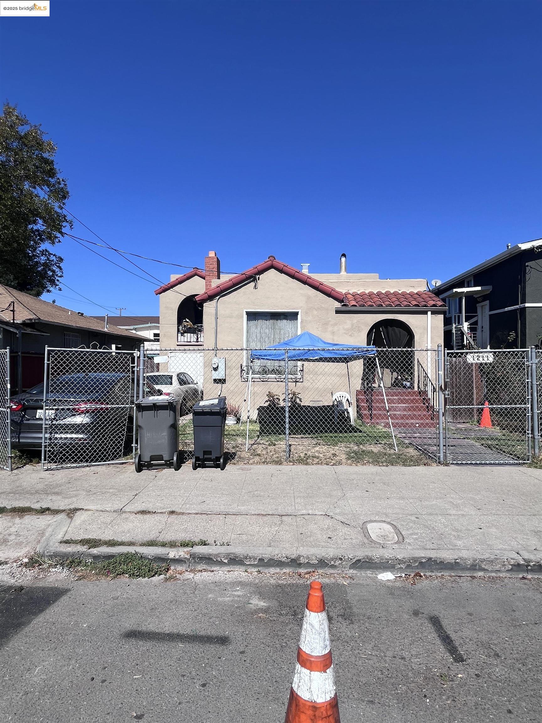 1211 96Th Ave, Oakland CA 94603 — photo 2