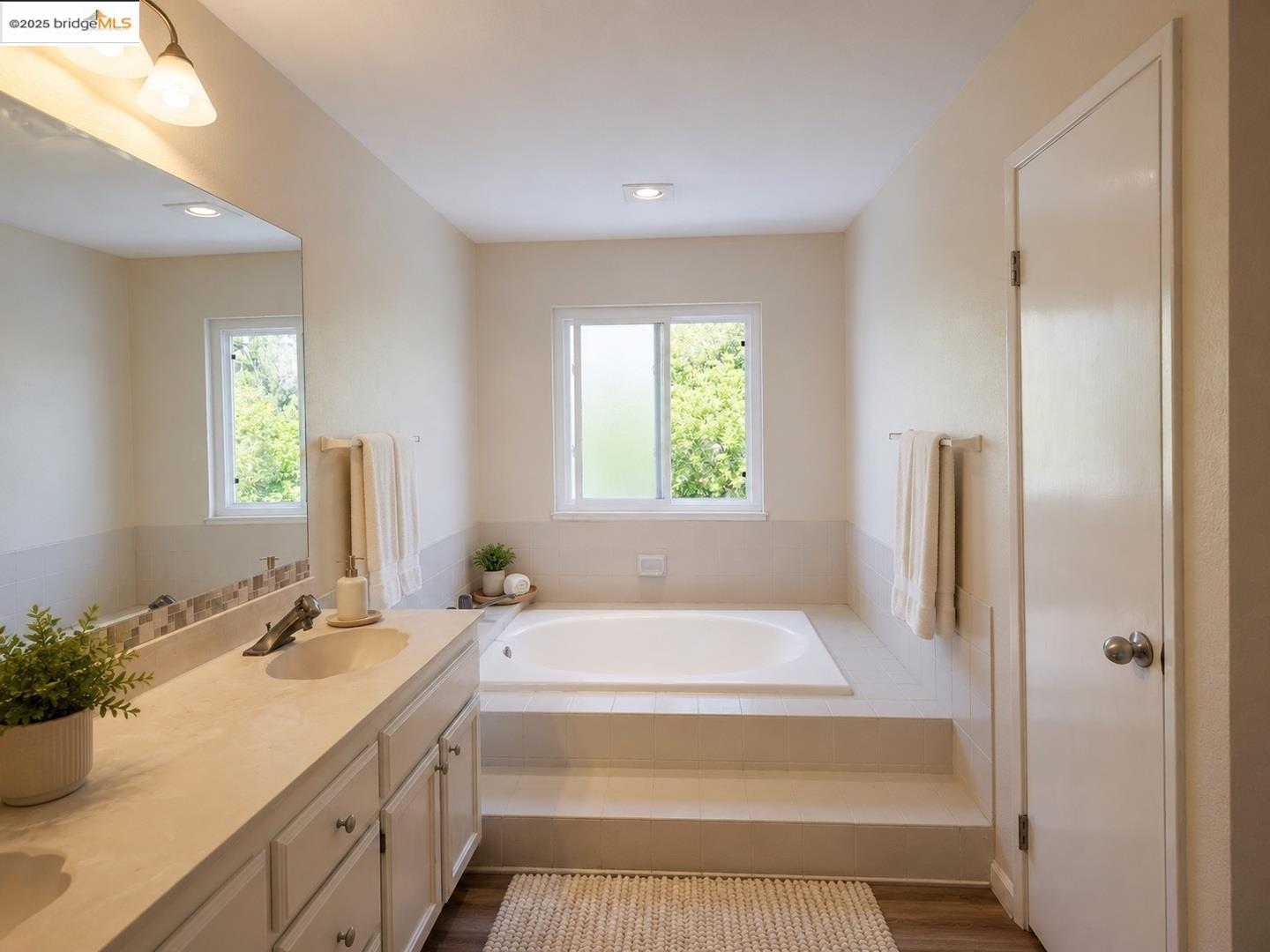 Photo #16: 41112710 Listing: Photo #16