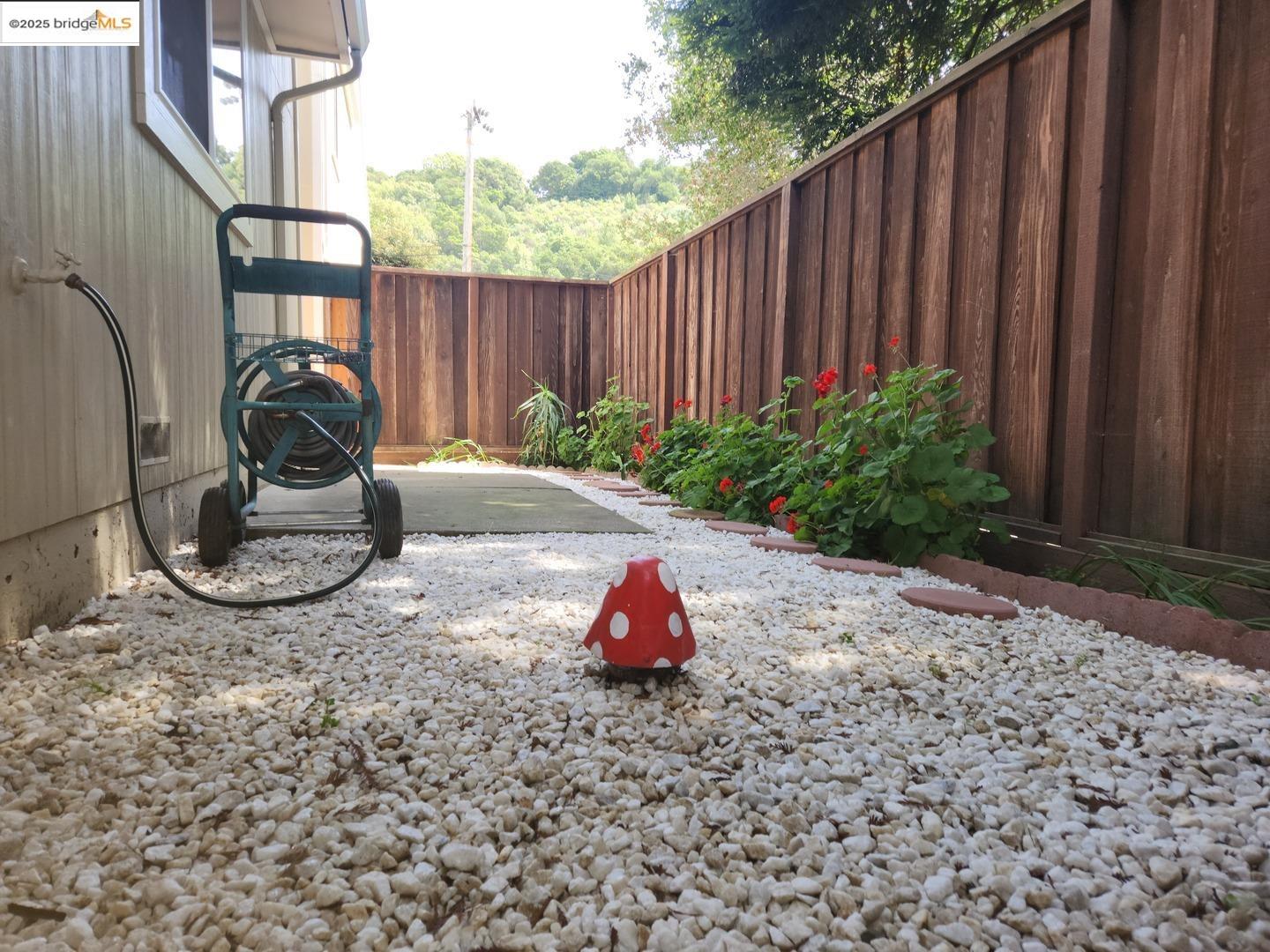 Photo #23: 41112710 Listing: Photo #23