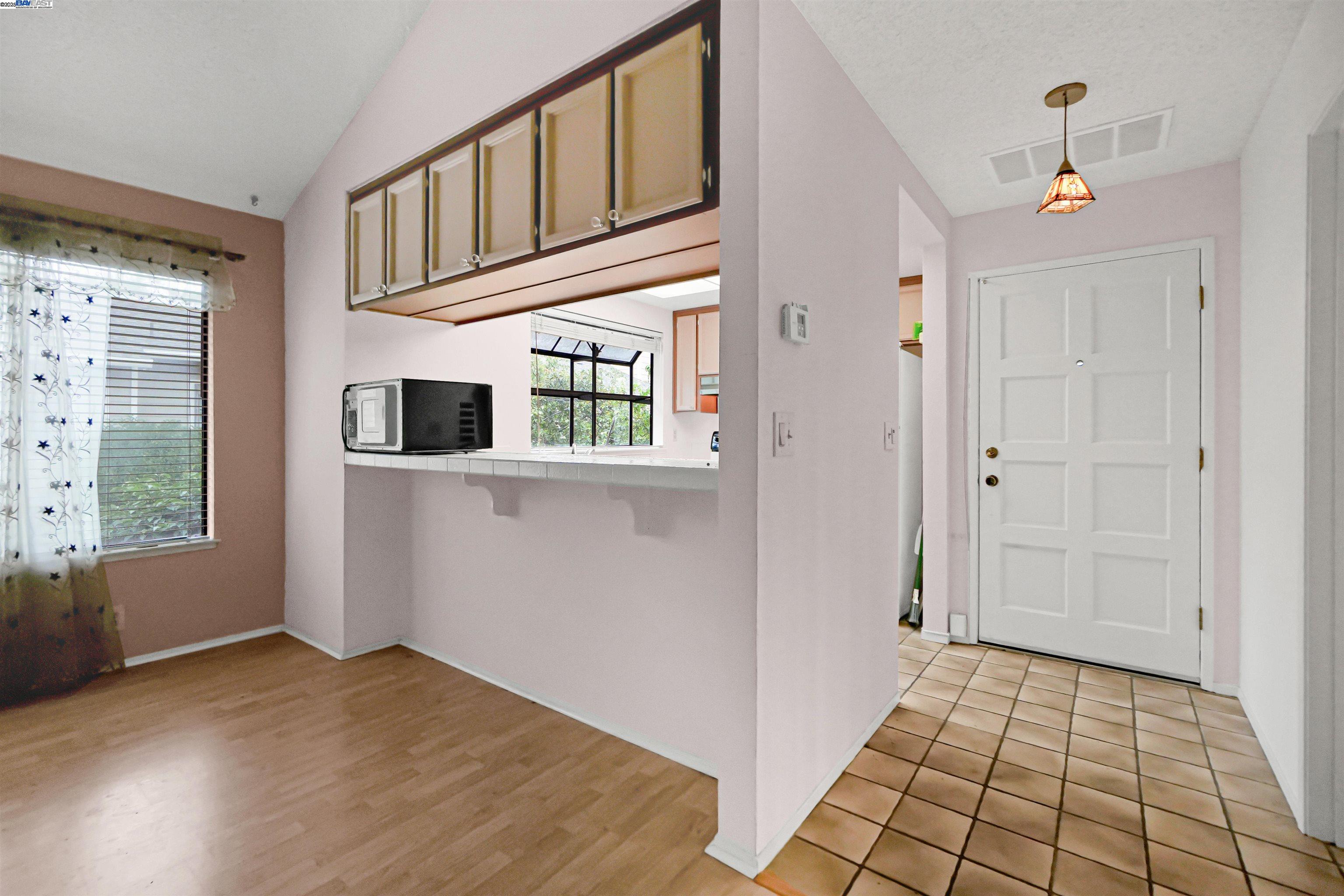 Photo #4: 41112895 Listing: Photo #4