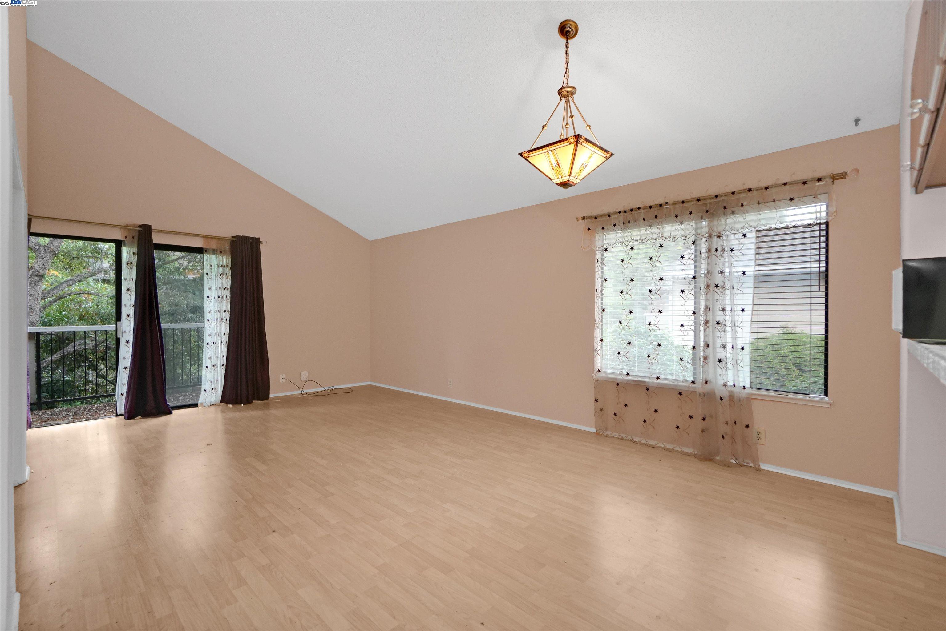 Photo #8: 41112895 Listing: Photo #8