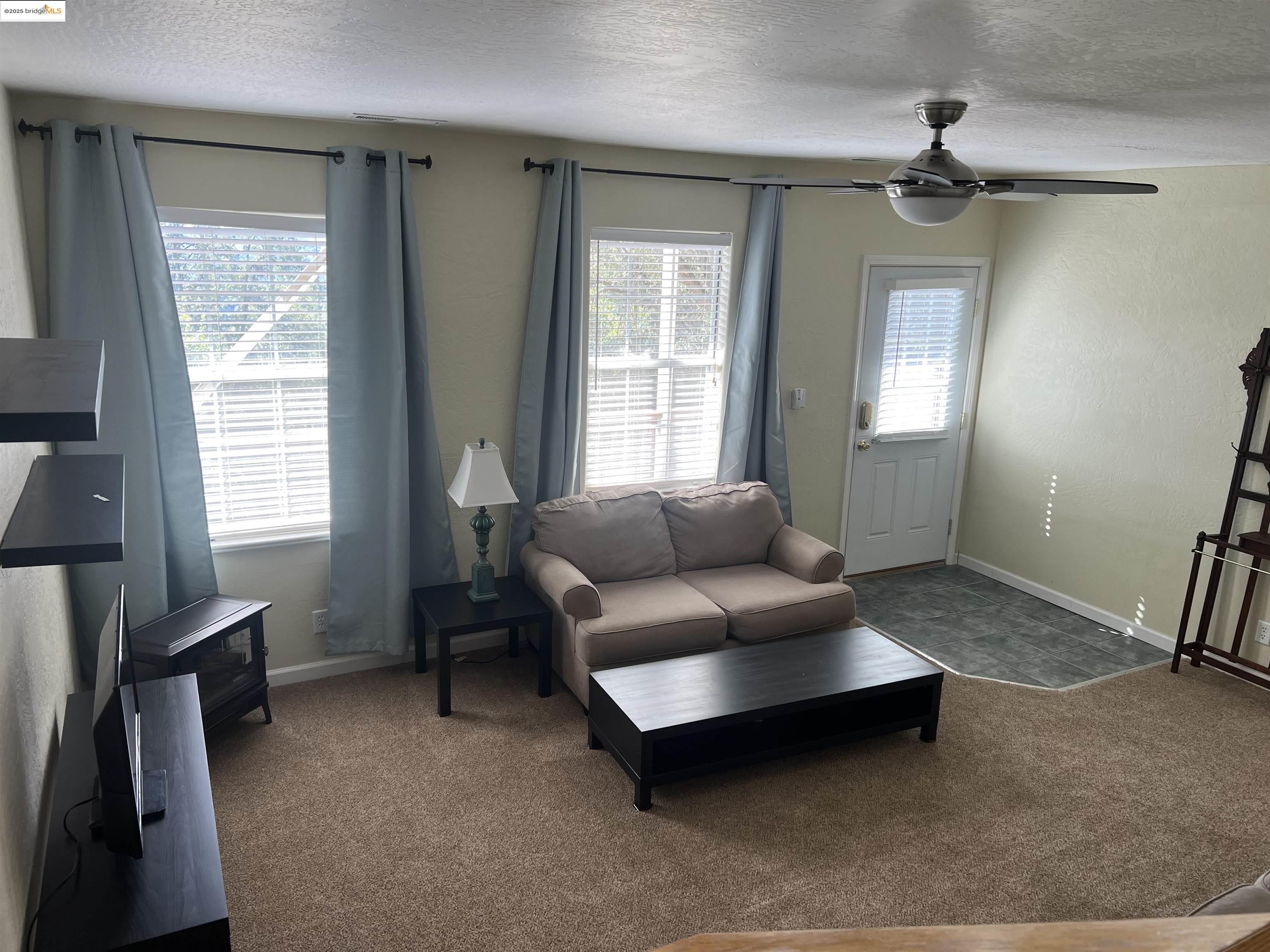 Detail Gallery Image 21 of 43 For 20384 Canyonview Dr, Tuolumne,  CA 95479 - 4 Beds | 3 Baths