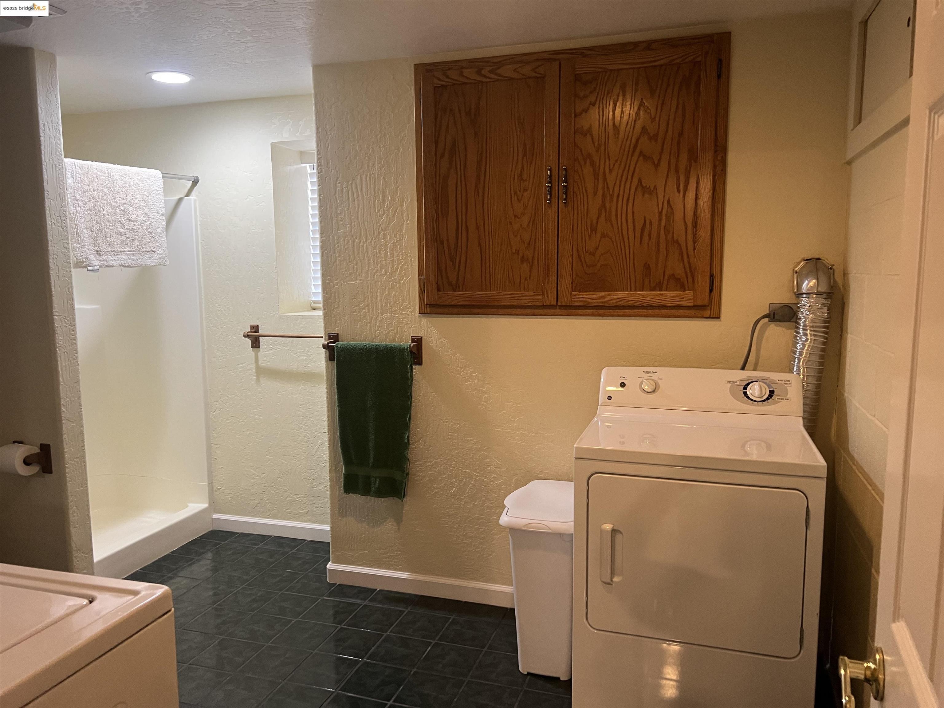 Detail Gallery Image 26 of 43 For 20384 Canyonview Dr, Tuolumne,  CA 95479 - 4 Beds | 3 Baths