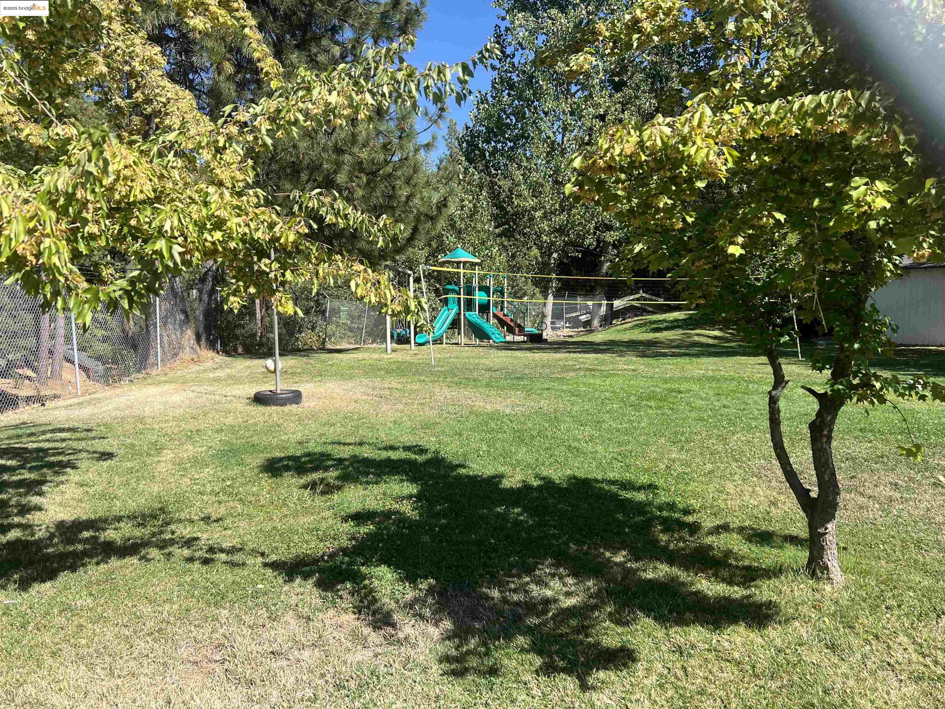 Detail Gallery Image 42 of 43 For 20384 Canyonview Dr, Tuolumne,  CA 95479 - 4 Beds | 3 Baths