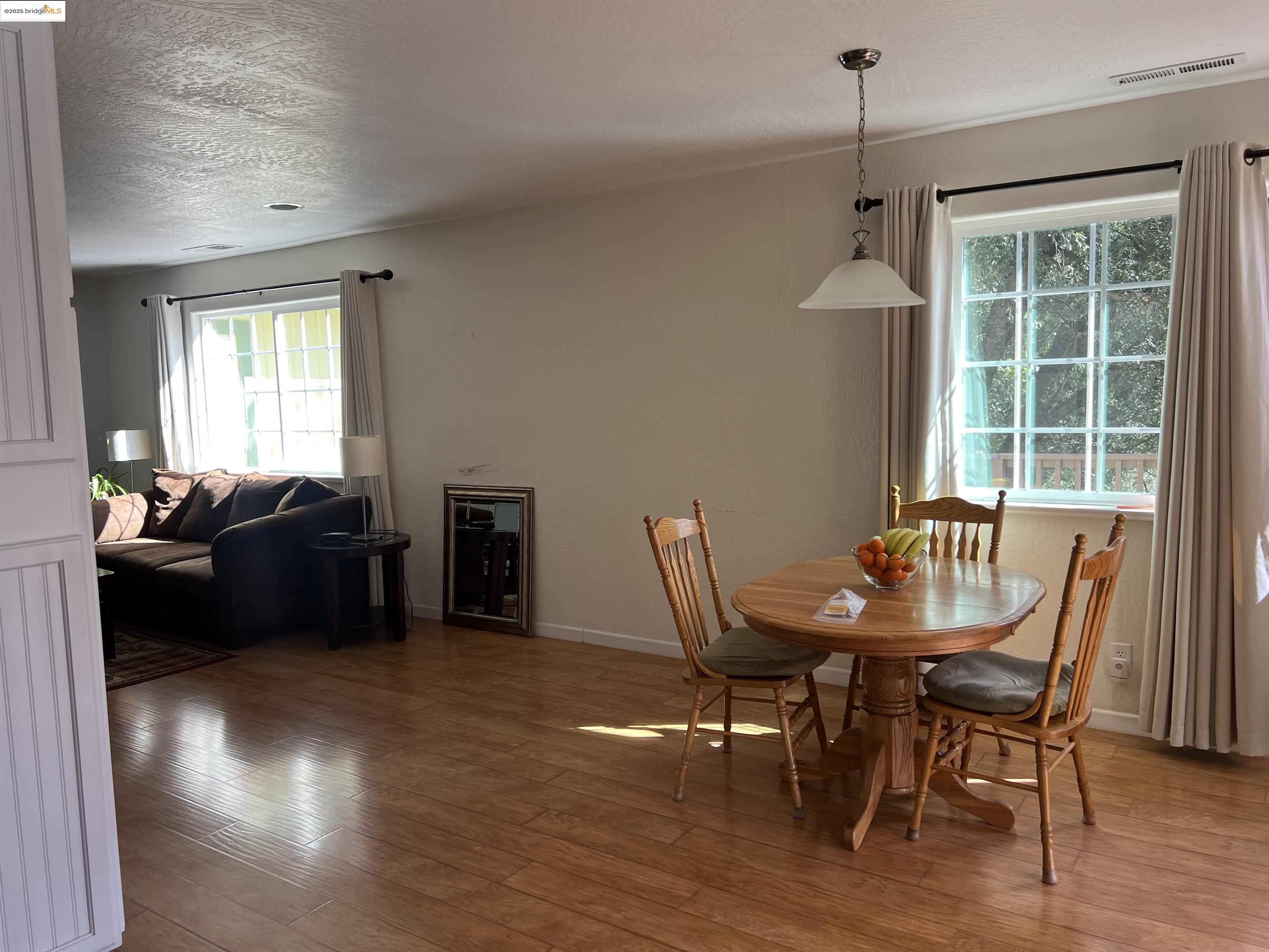 Detail Gallery Image 9 of 43 For 20384 Canyonview Dr, Tuolumne,  CA 95479 - 4 Beds | 3 Baths