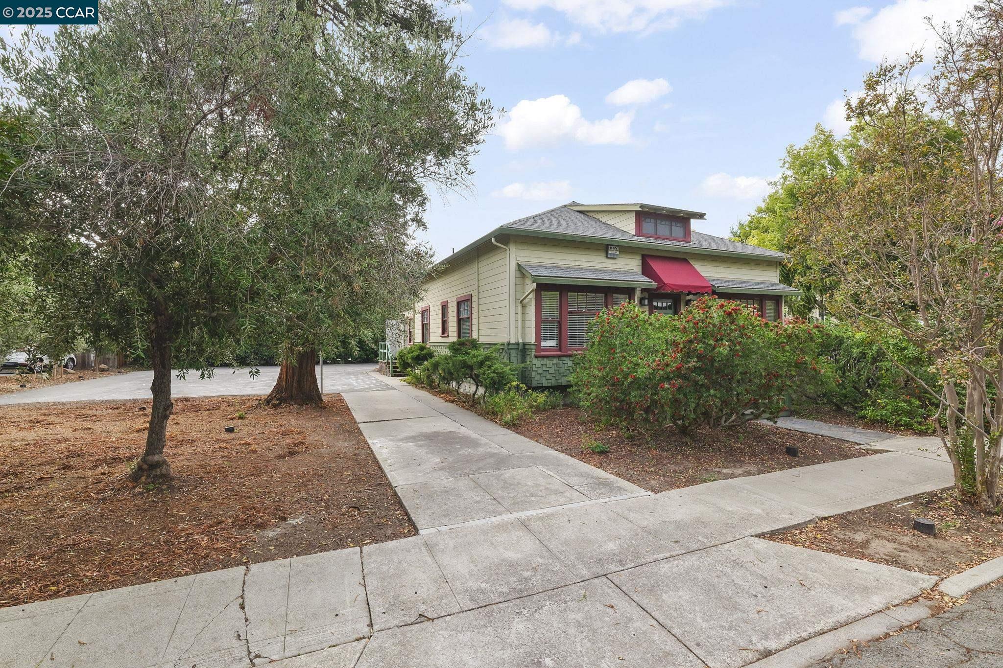 1004 Court St, Martinez CA 94553 — photo 4