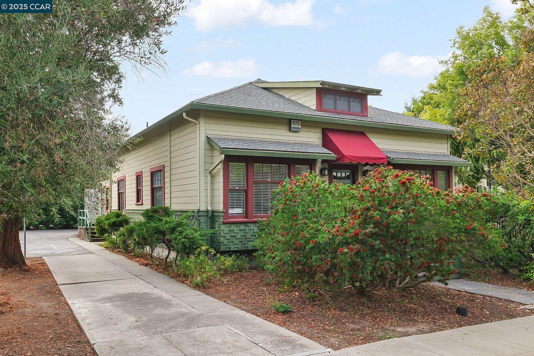 1004 Court St, Martinez CA 94553 — photo 7