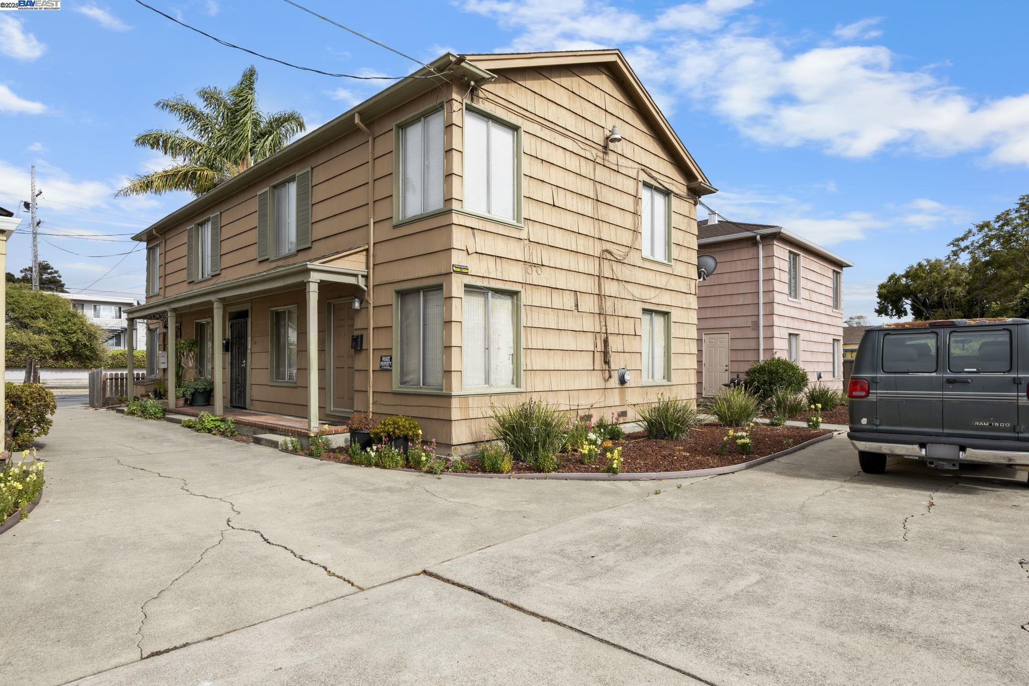 2782 Sacramento St, Berkeley CA 94702 — photo 3