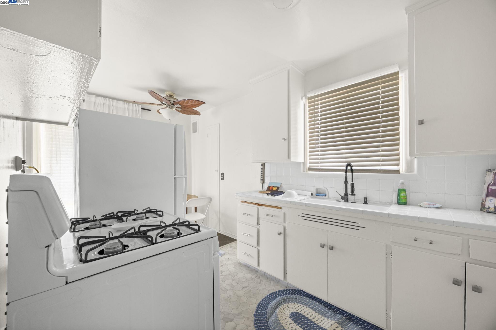 2790 Sacramento St, Berkeley CA 94702 — photo 15