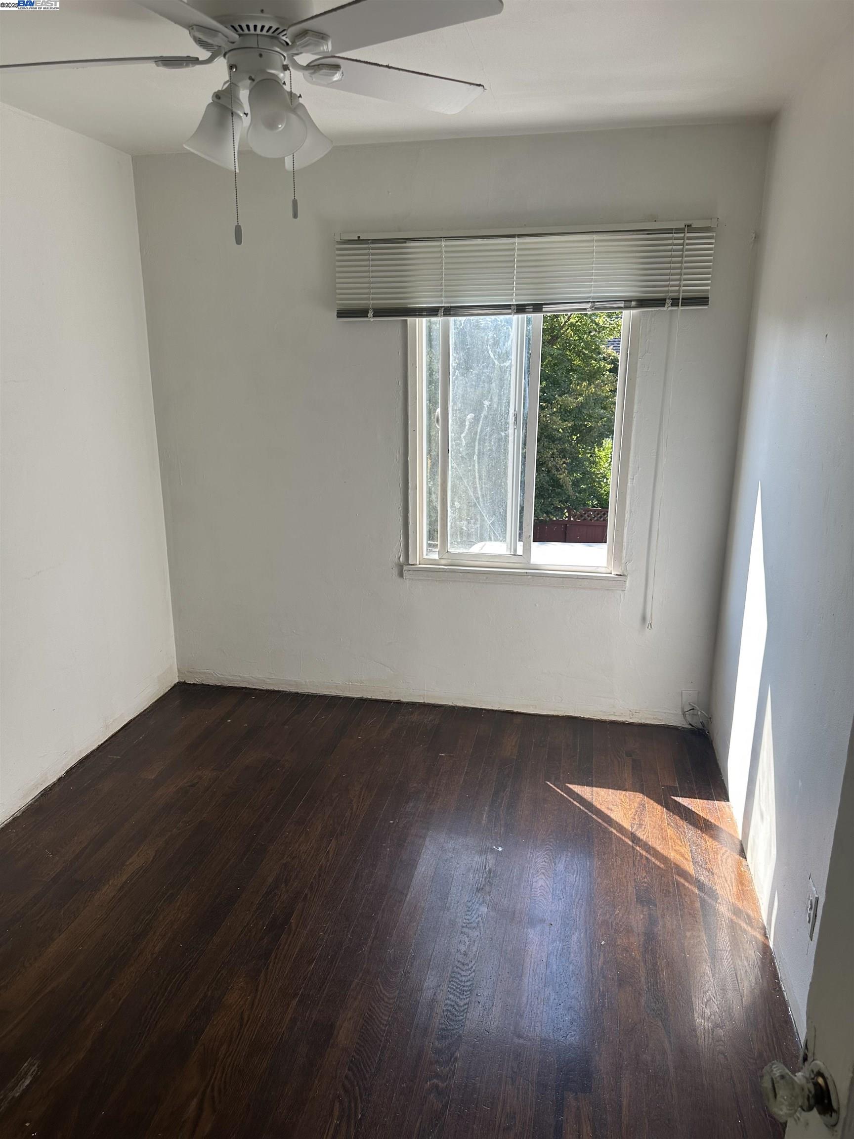 5651 Telegraph, Oakland CA 94609 — photo 2