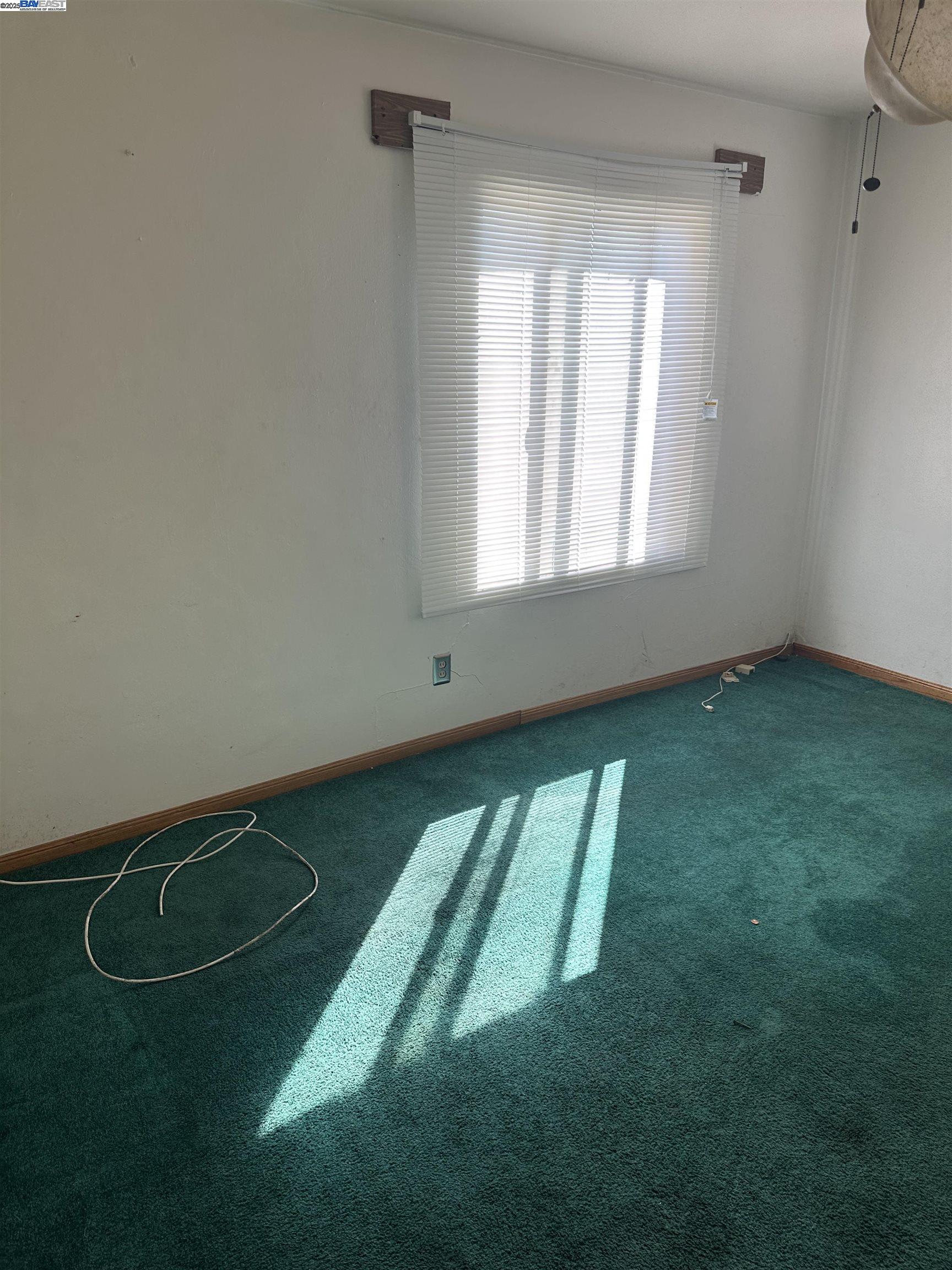 5651 Telegraph, Oakland CA 94609 — photo 9