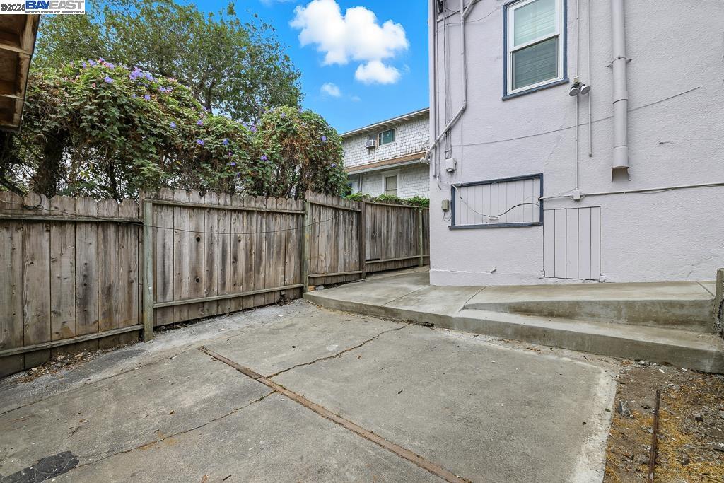 2138 19Th Ave, Oakland CA 94606 — photo 6