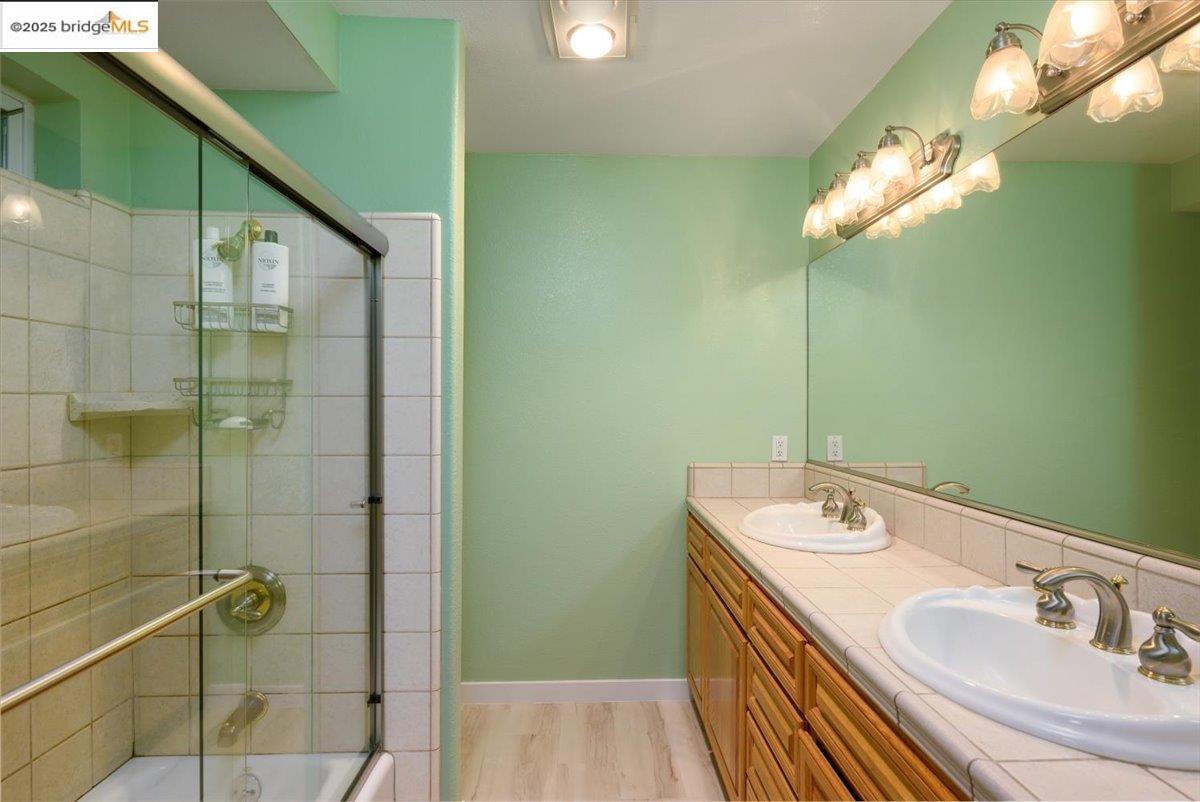 Detail Gallery Image 11 of 30 For 22749 Confidence Rd, Twain Harte,  CA 95383 - 3 Beds | 3 Baths