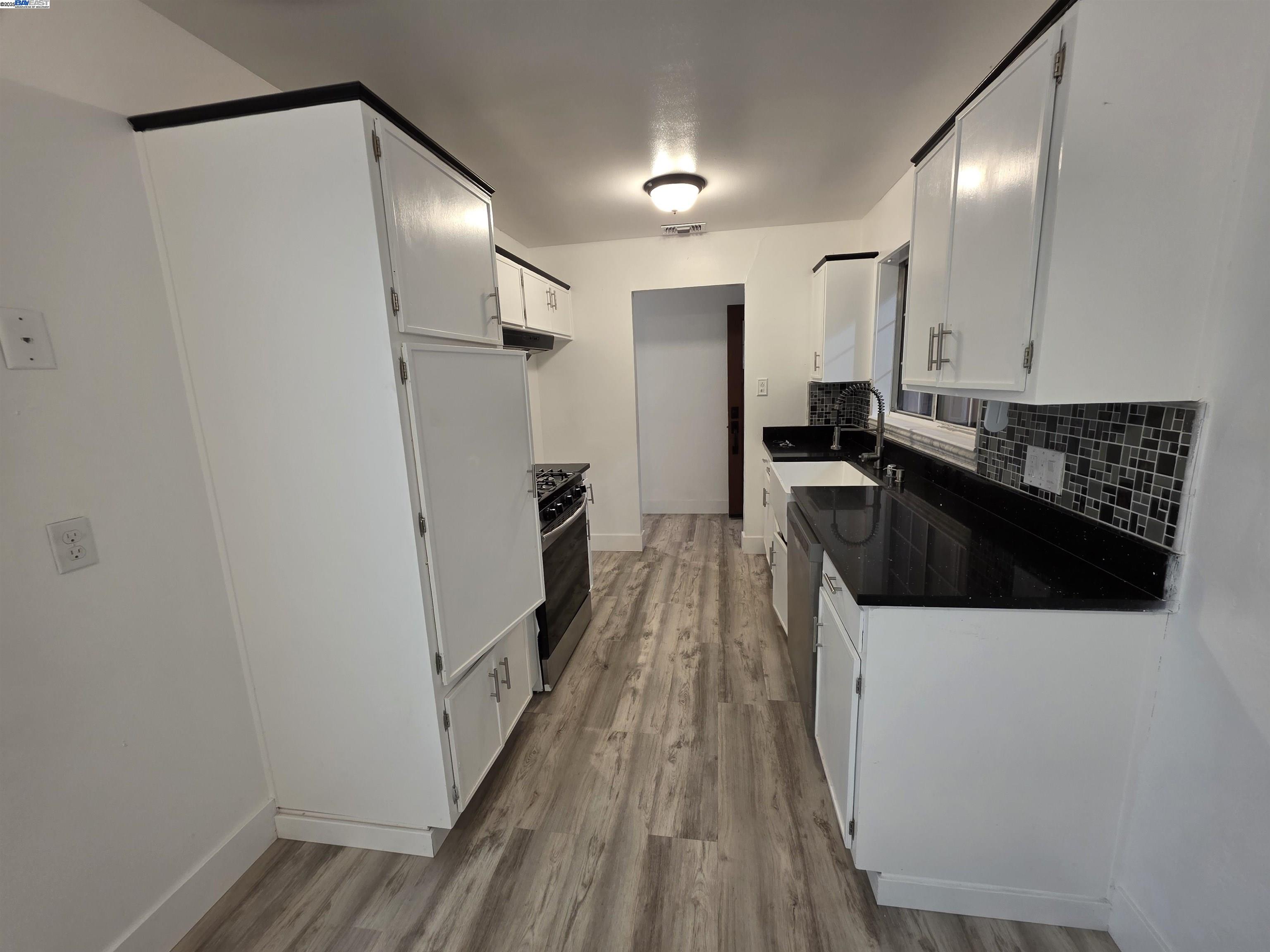 7527 24th Street, Sacramento CA 95822 — photo 15