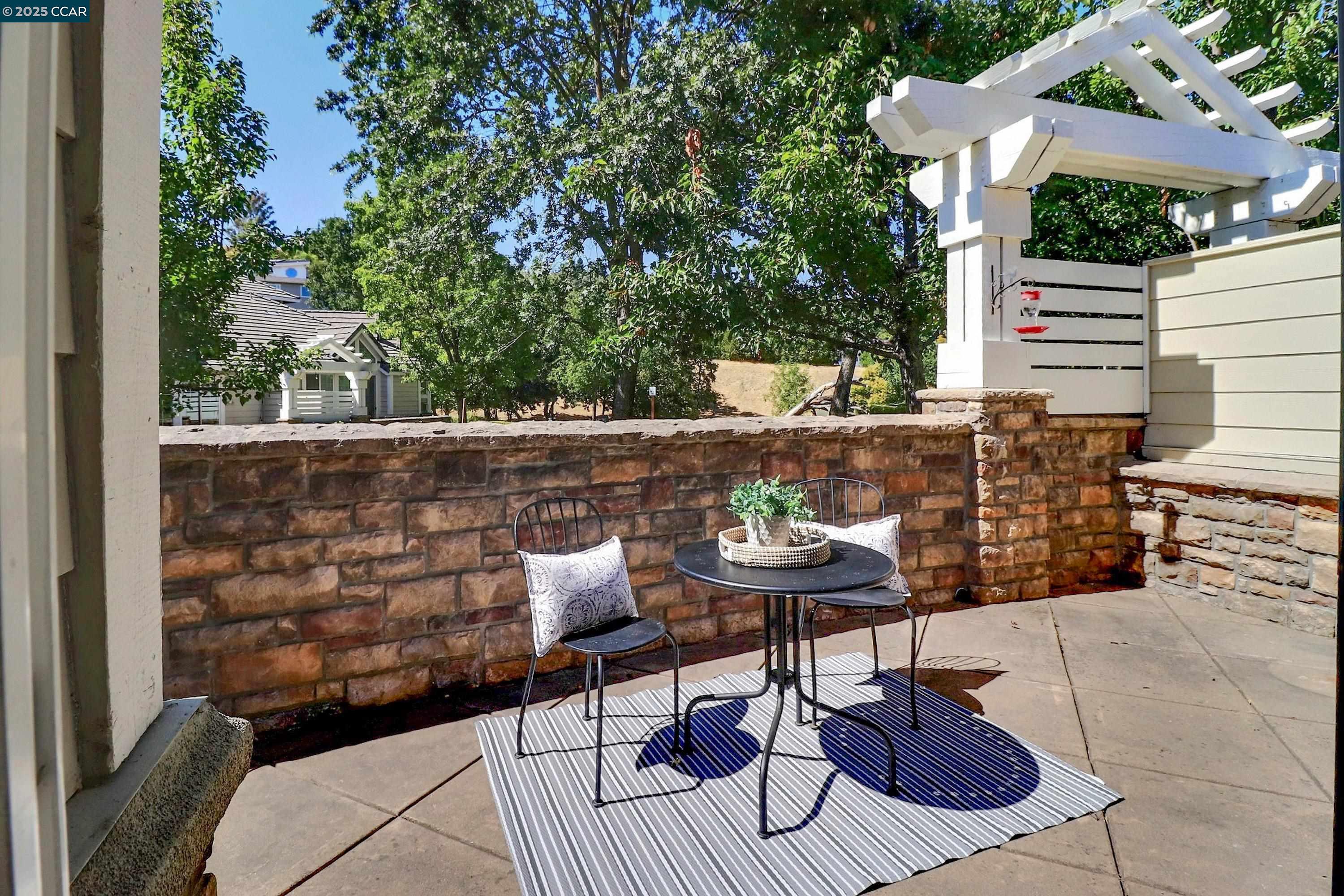 Detail Gallery Image 30 of 32 For 136 Sugarloaf Ct, Alamo,  CA 94507 - 3 Beds | 2 Baths