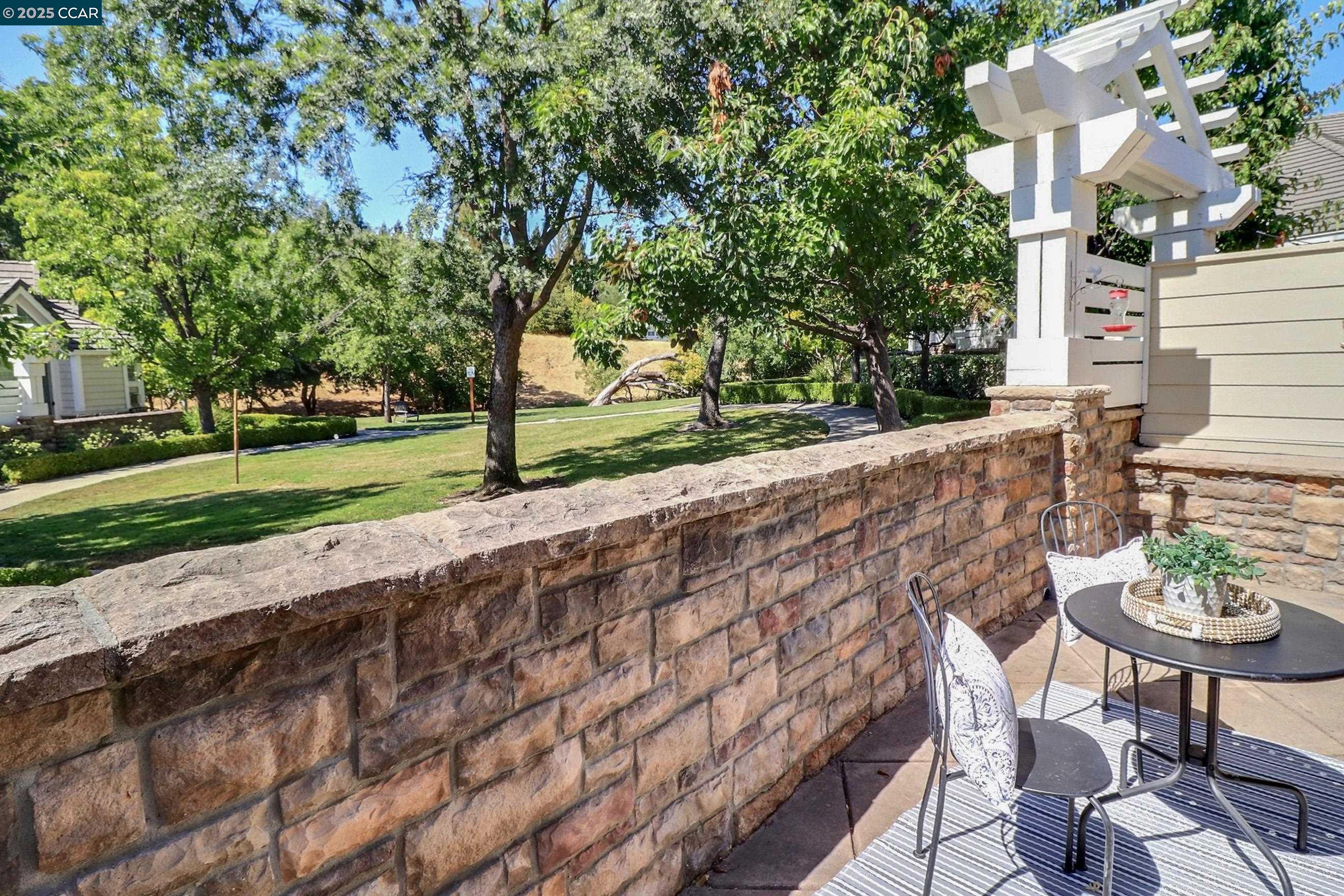 Detail Gallery Image 32 of 32 For 136 Sugarloaf Ct, Alamo,  CA 94507 - 3 Beds | 2 Baths