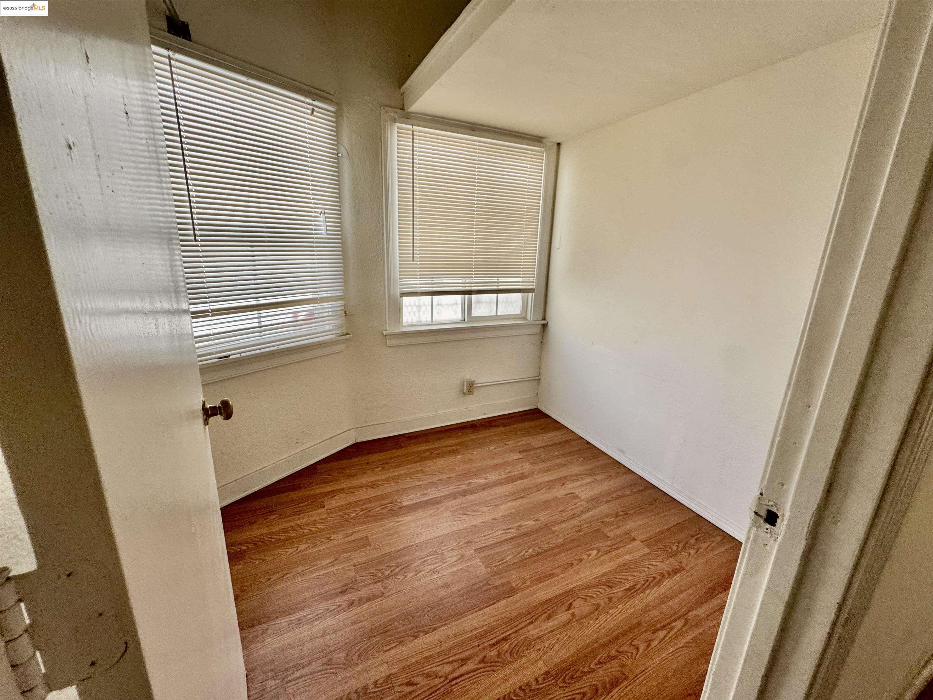 220 International Blvd, Oakland, CA, 94606