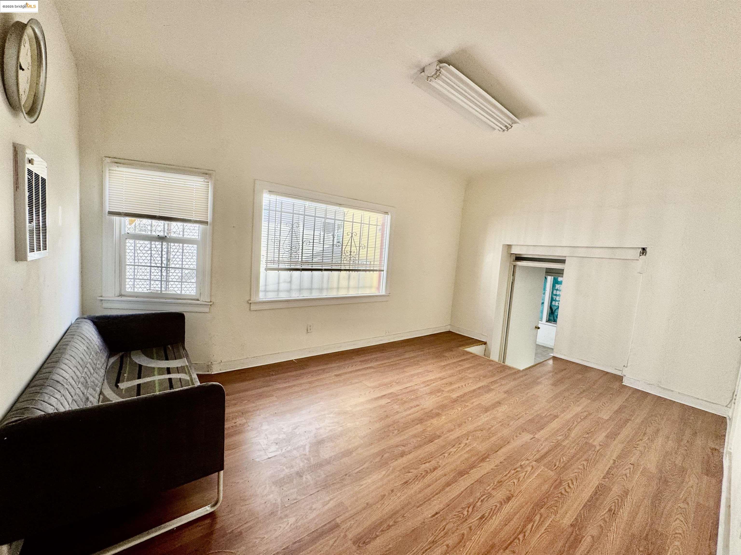 220 International Blvd, Oakland, CA, 94606