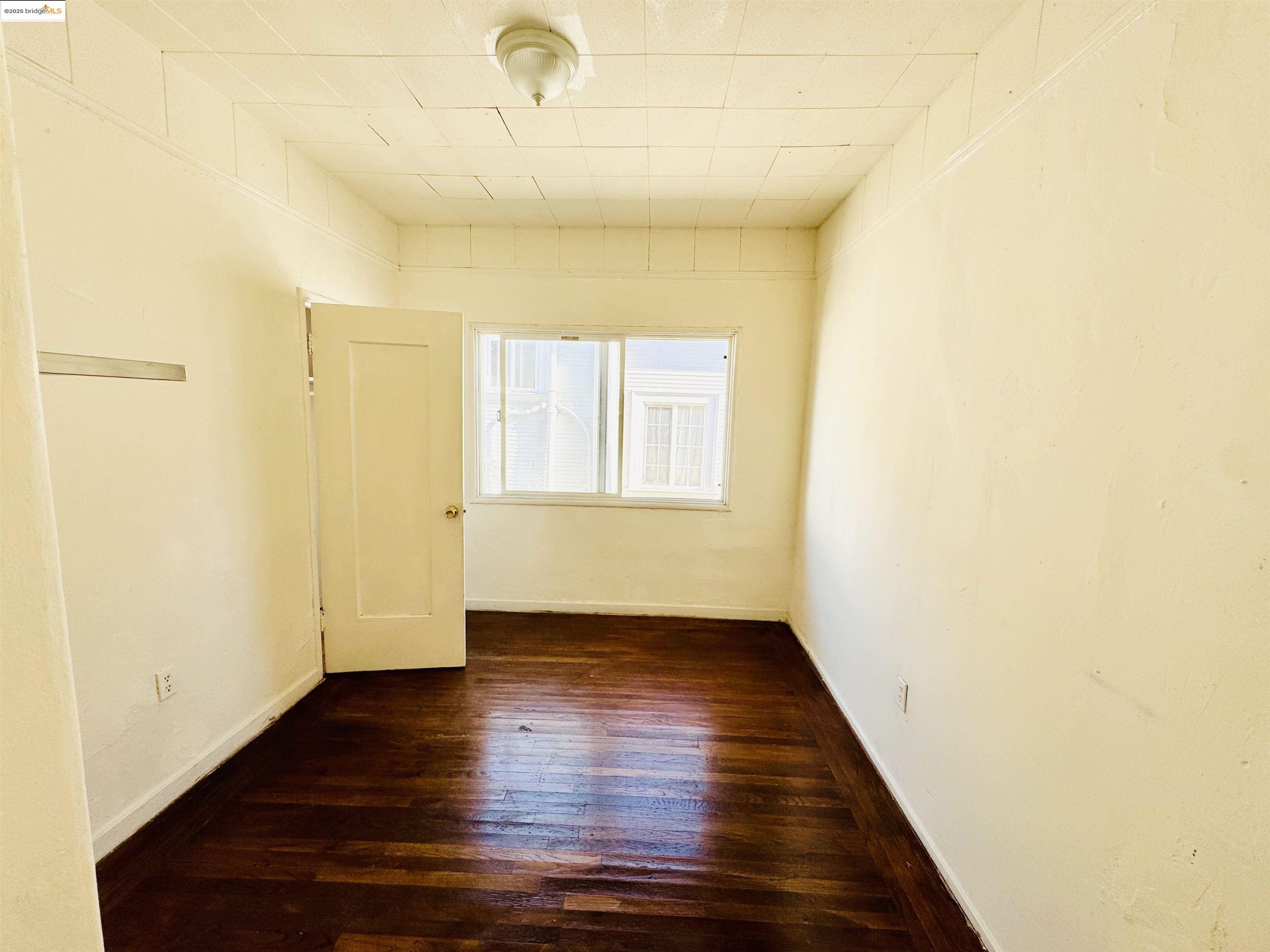 220 International Blvd, Oakland, CA, 94606