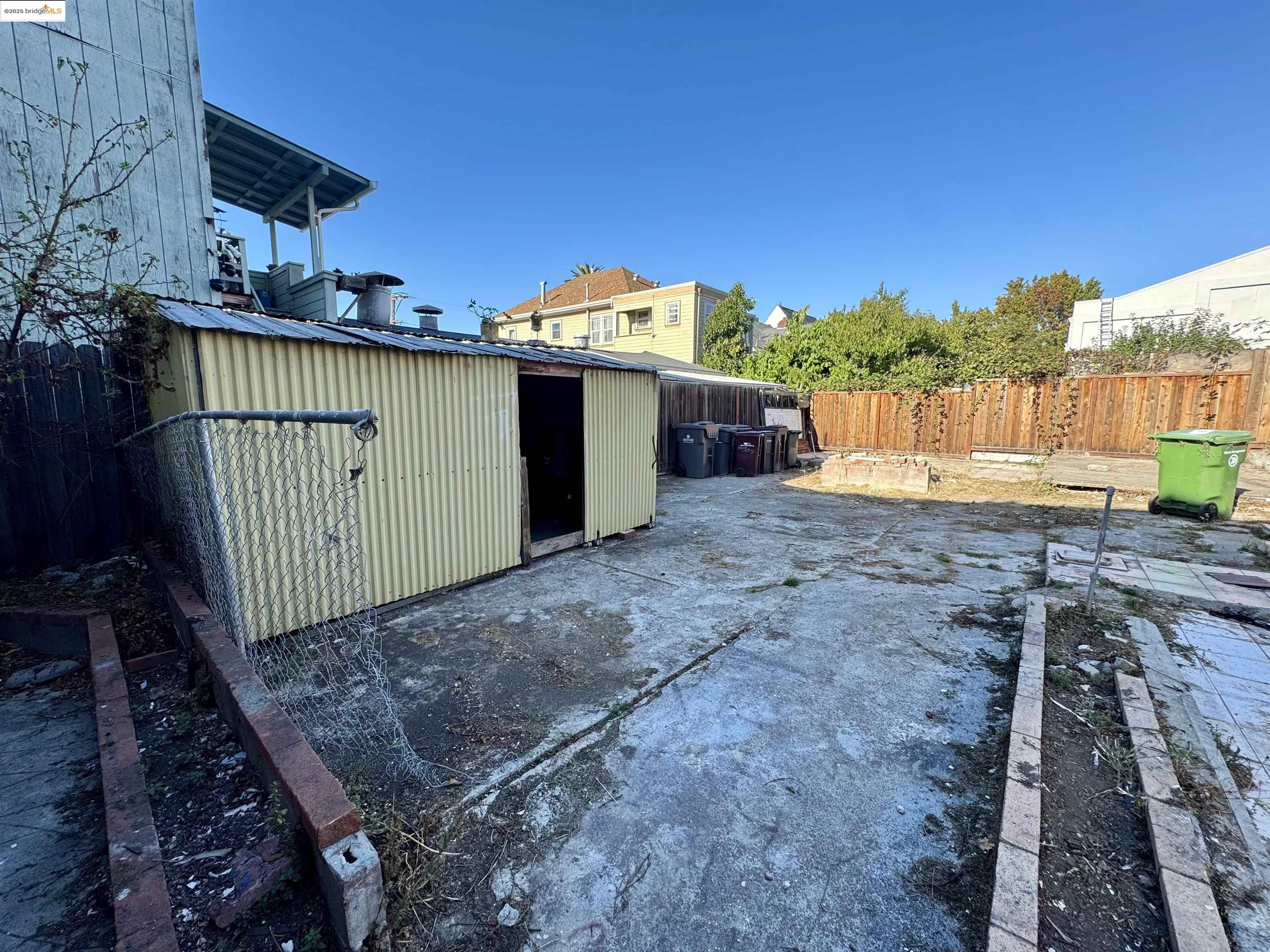 220 International Blvd, Oakland, CA, 94606