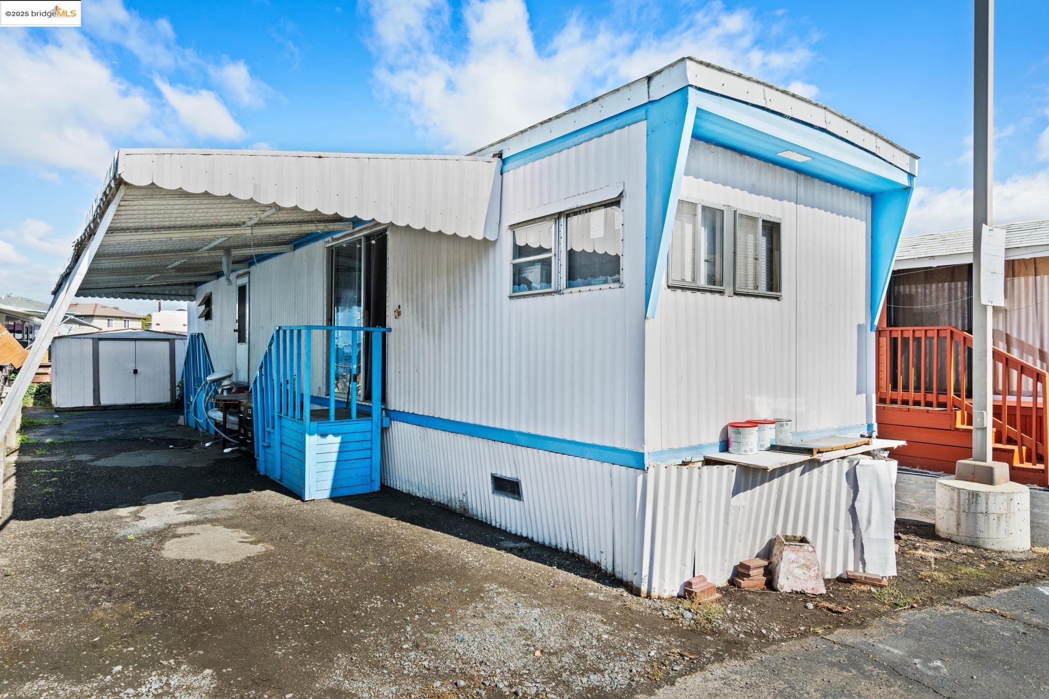 Front Image Thumbnail for EB41113909