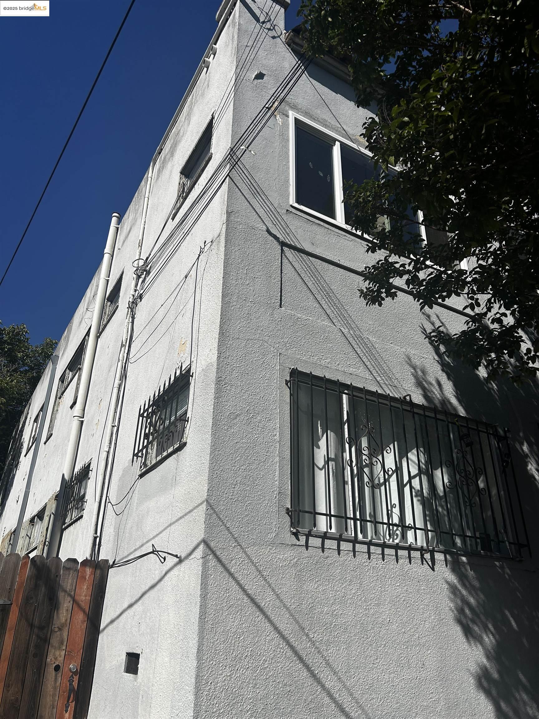 2816 Foothill Blvd, Oakland CA 94601 — photo 2