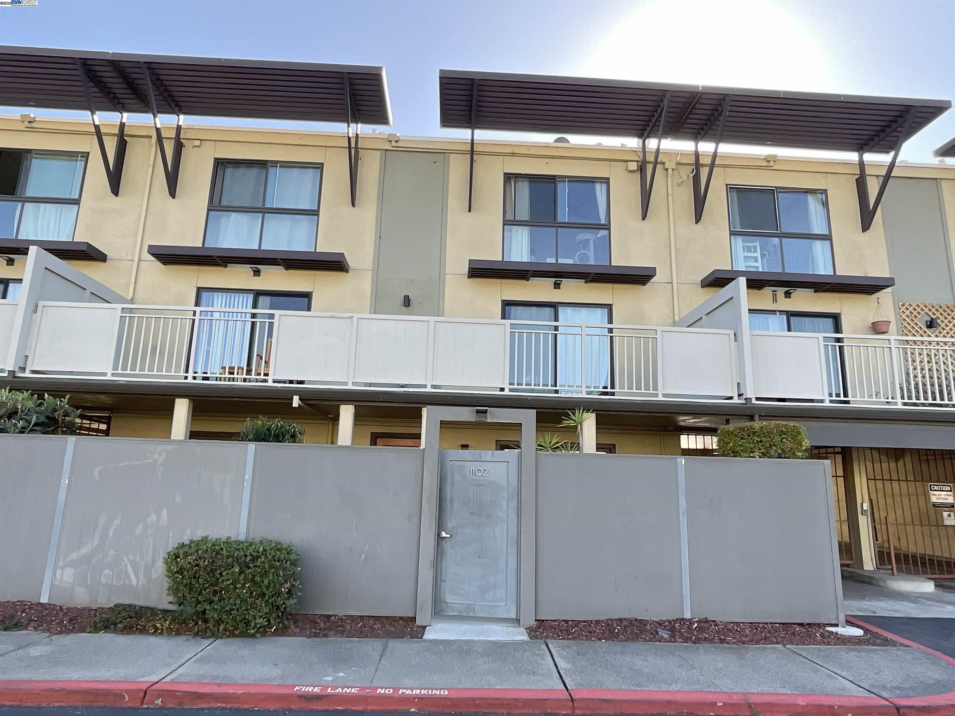 Front Image Thumbnail for BE41114154