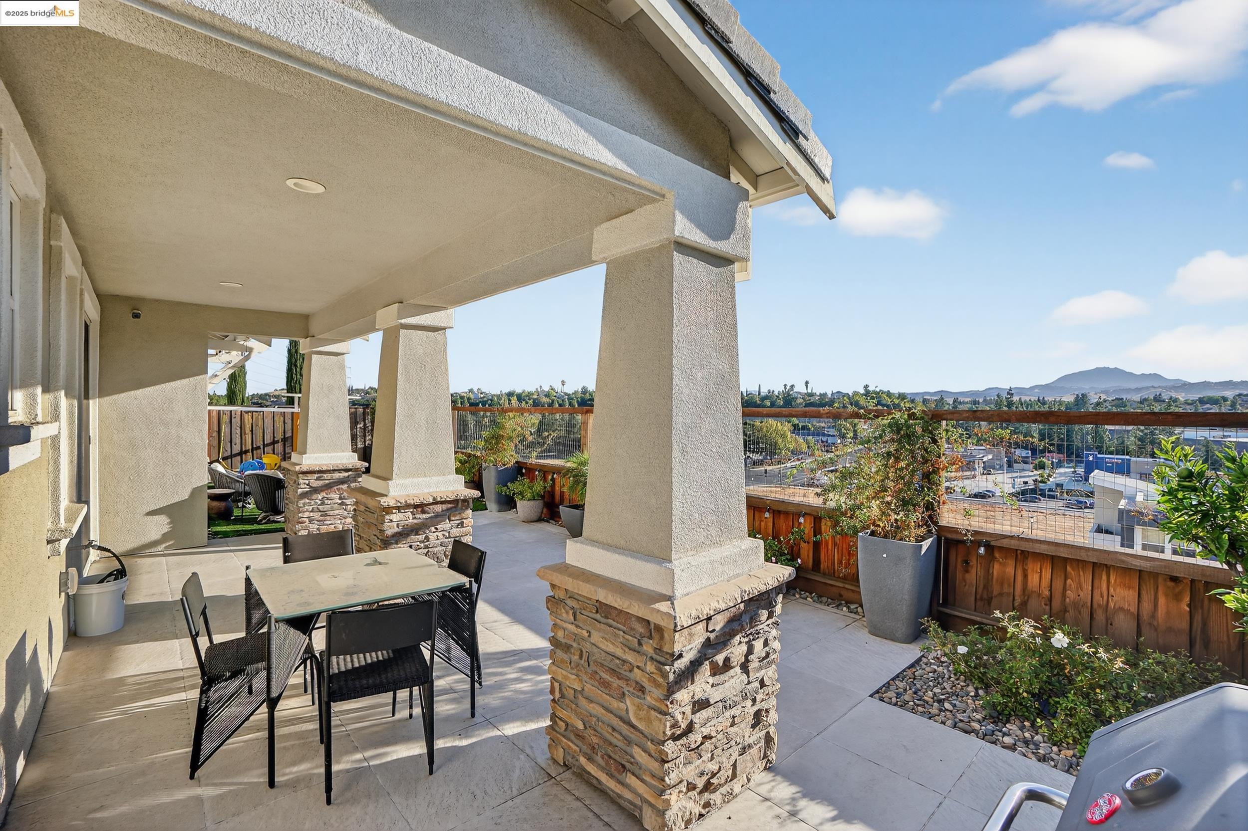 Front Image Thumbnail for EB41114182